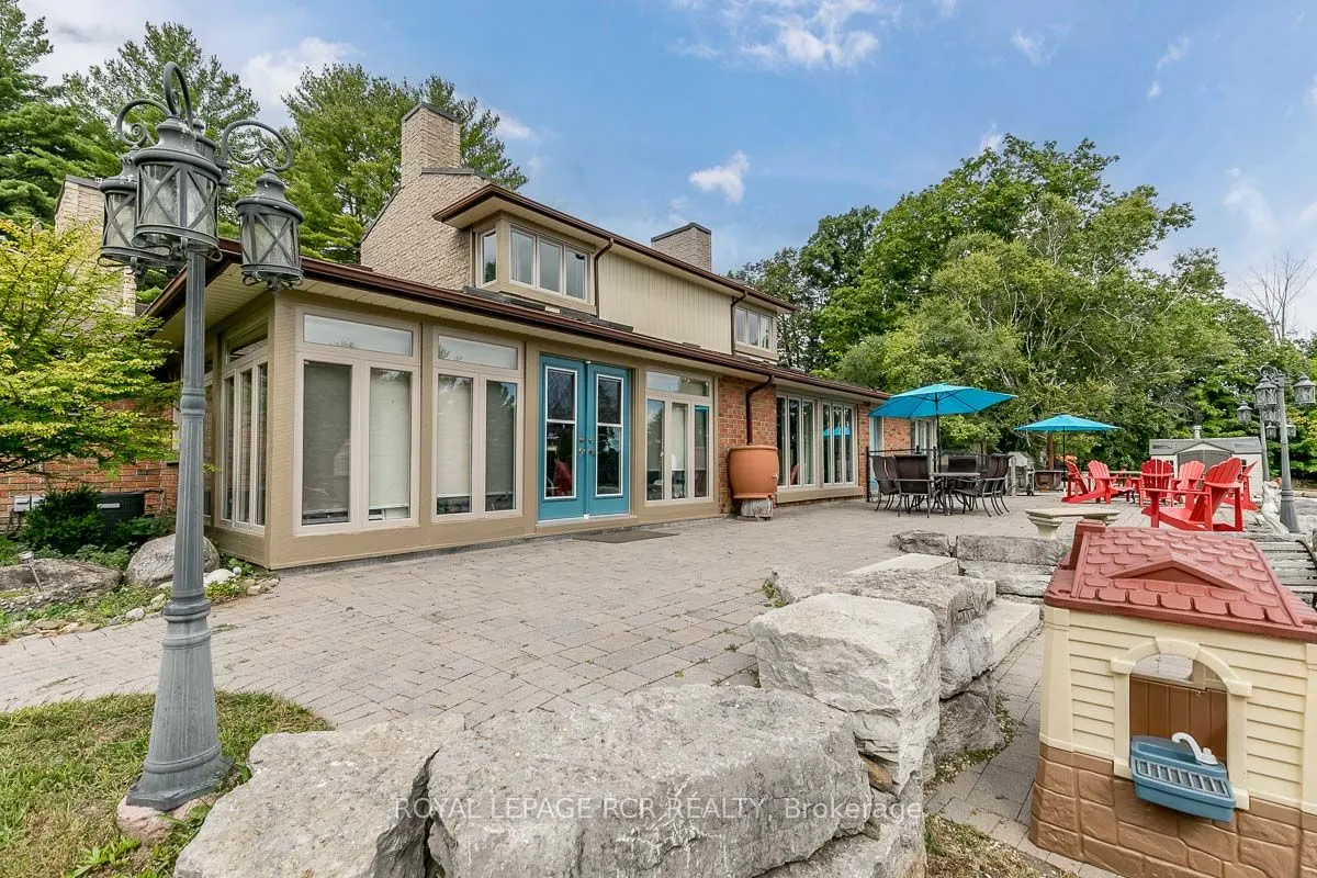 16365 Bathurst Street