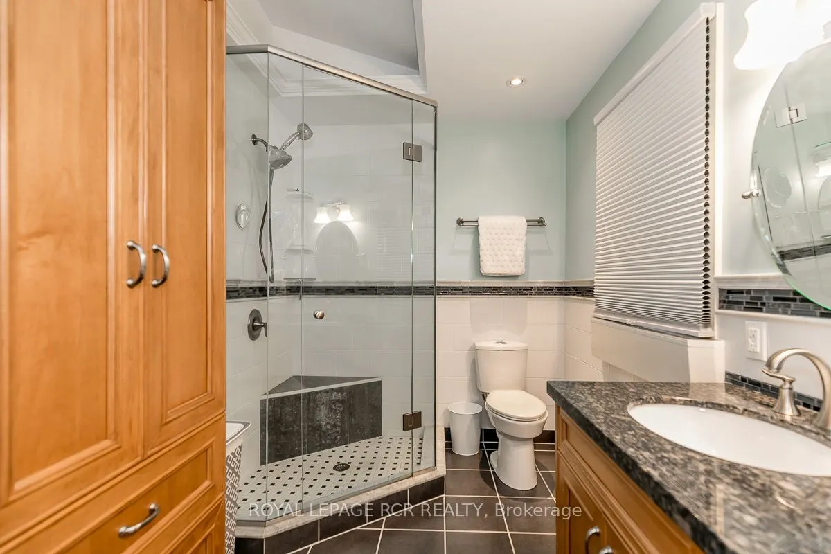 16365 Bathurst Street