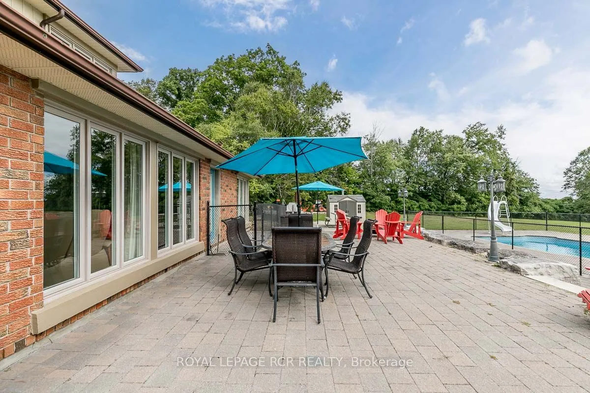 16365 Bathurst Street