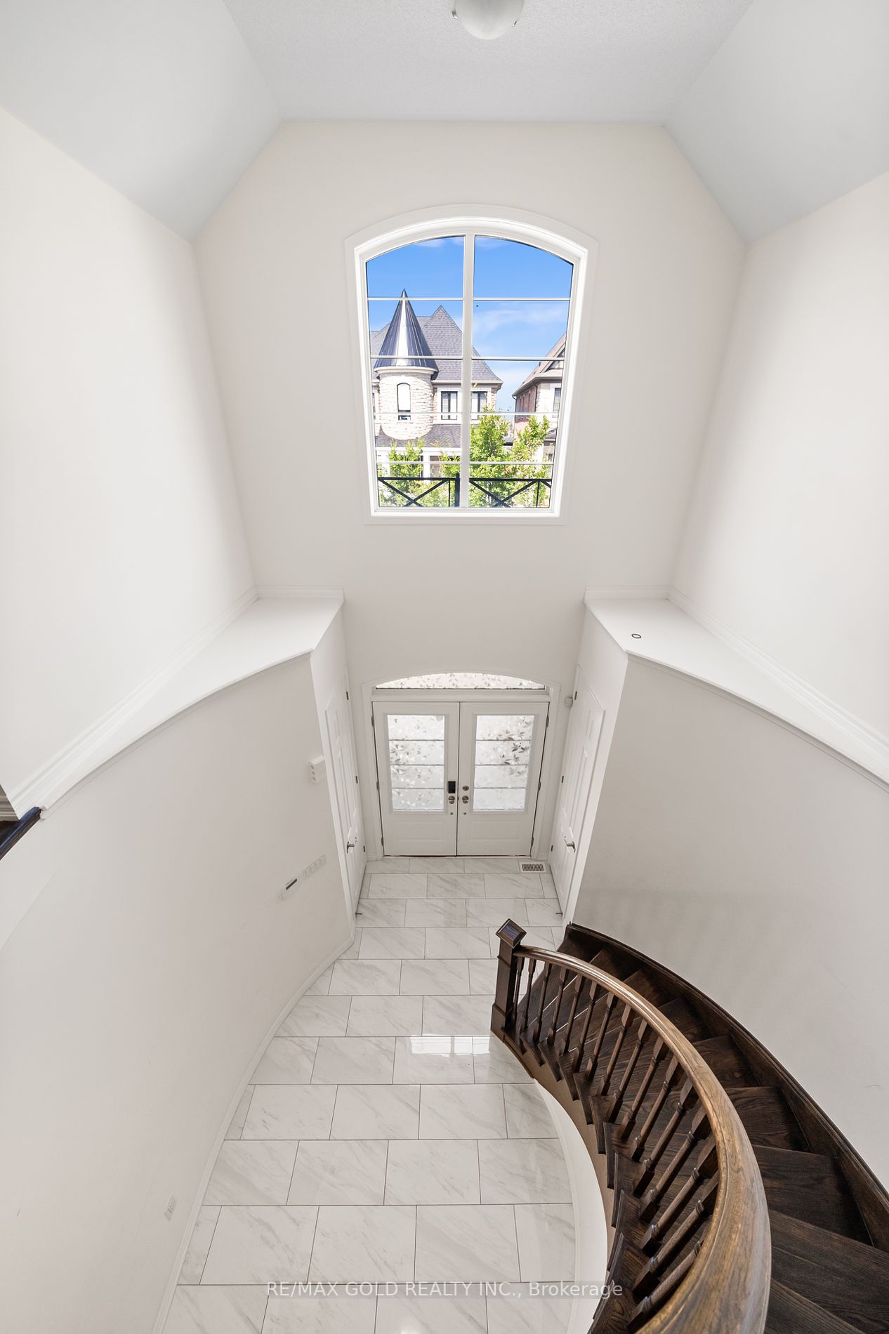 31 Streamside Street
