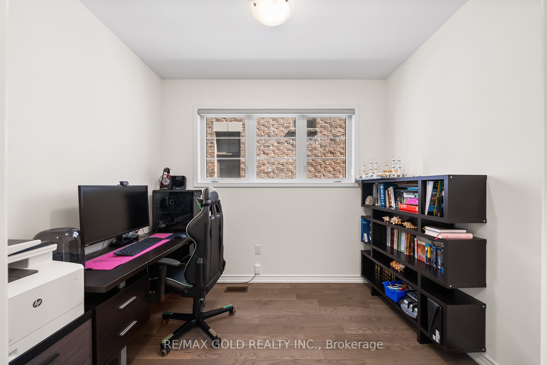 31 Streamside Street