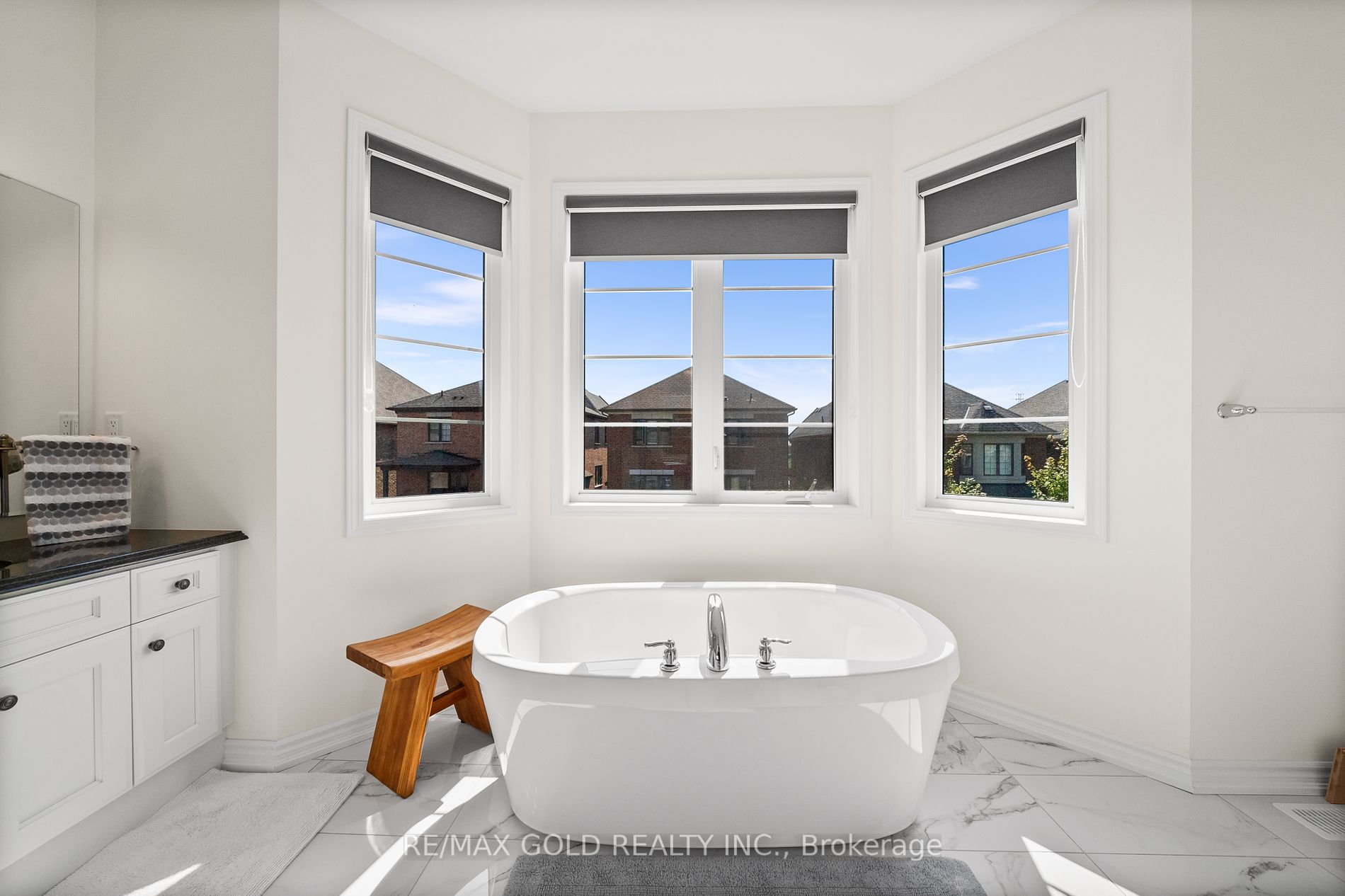 31 Streamside Street