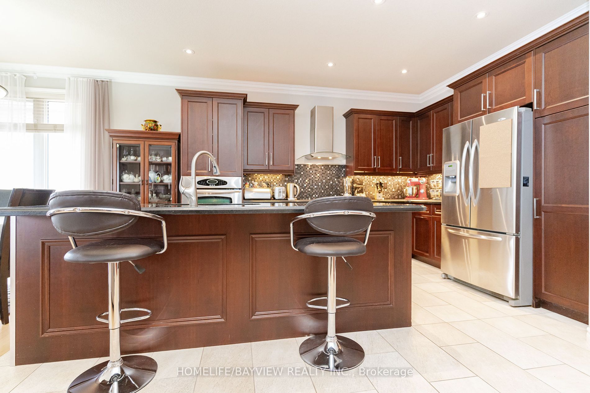 202 John Street W