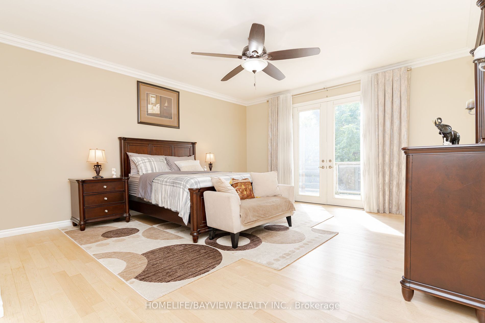 202 John Street W