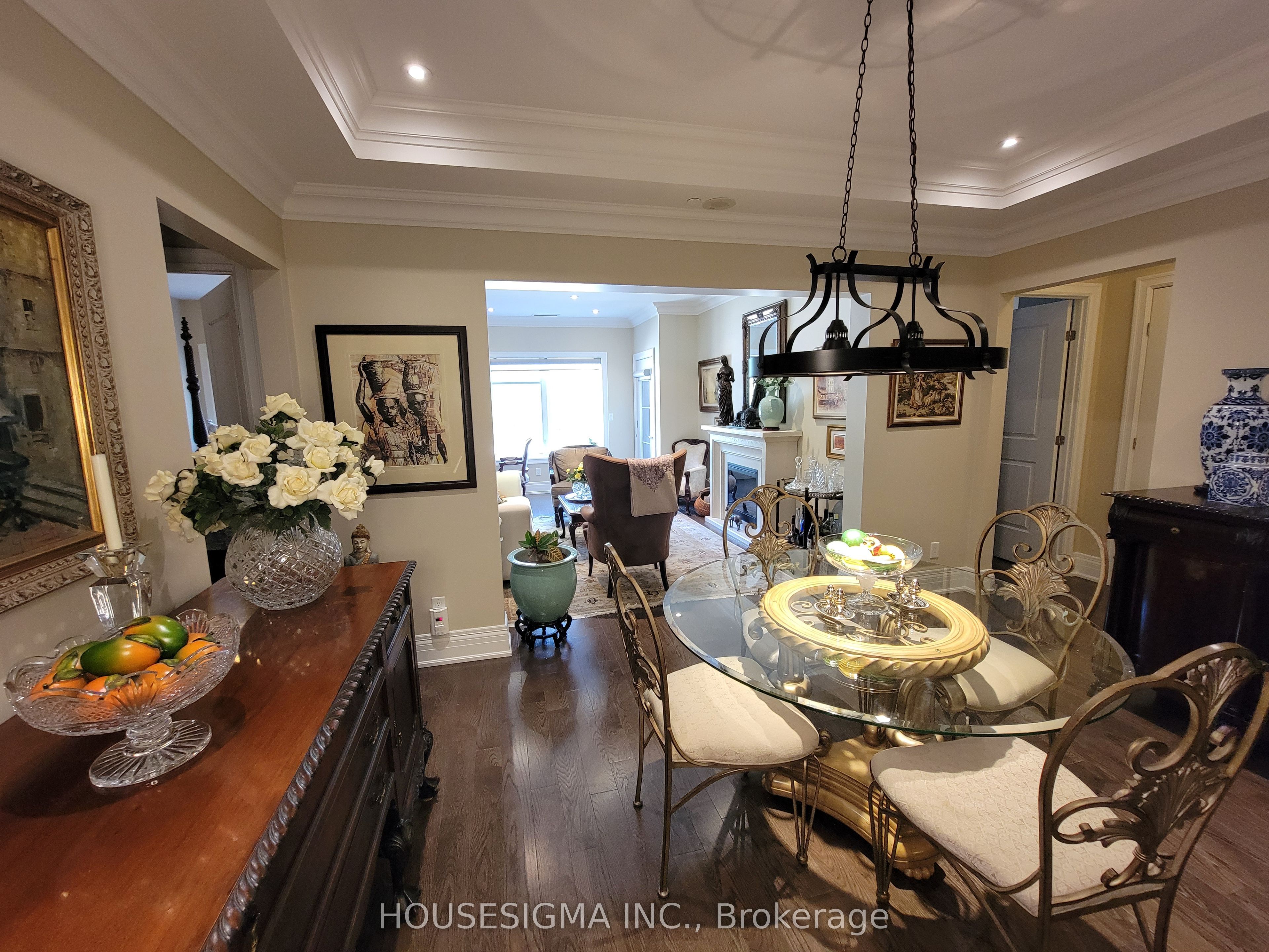 80 Burns Boulevard, #235