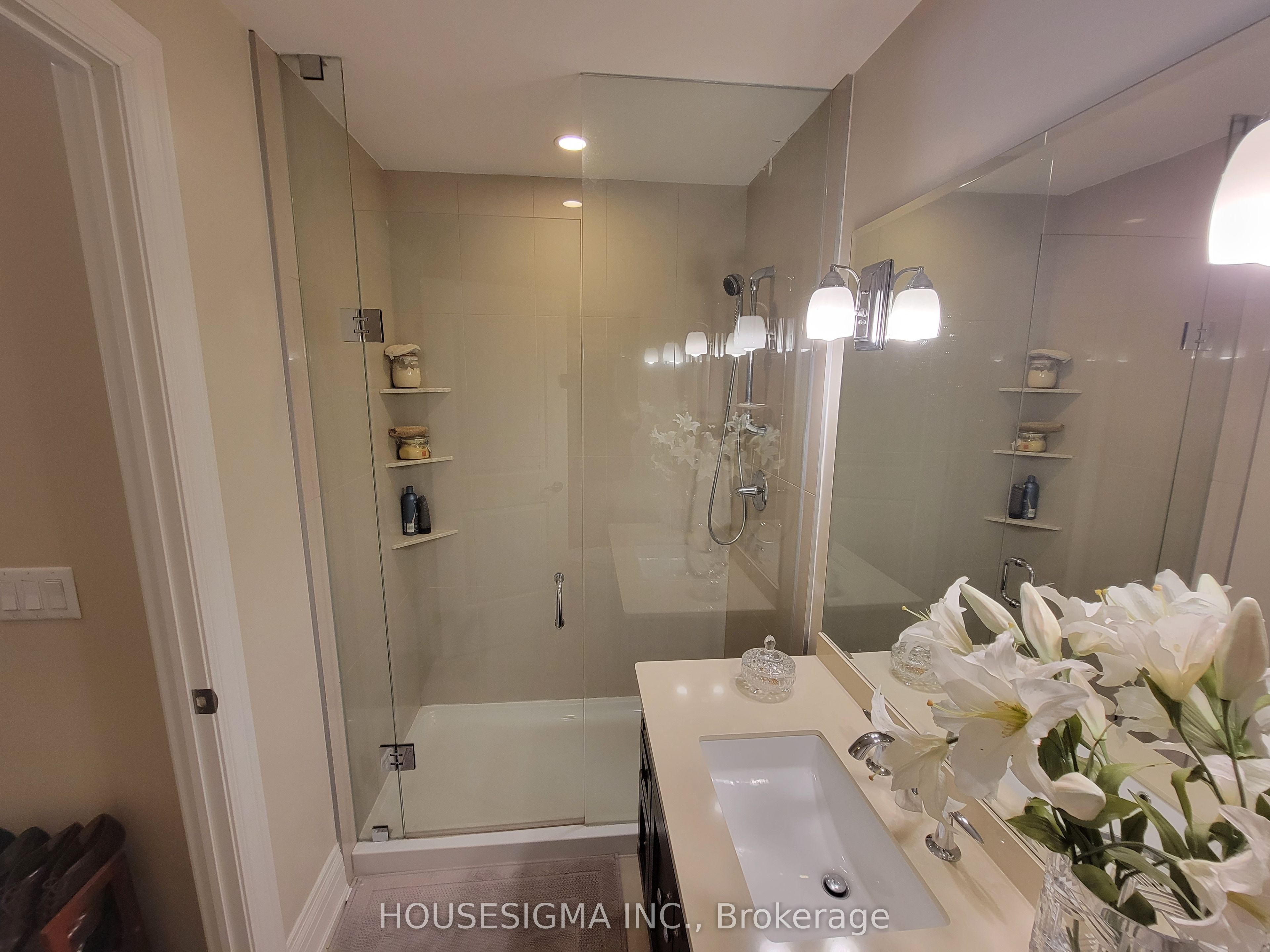80 Burns Boulevard, #235