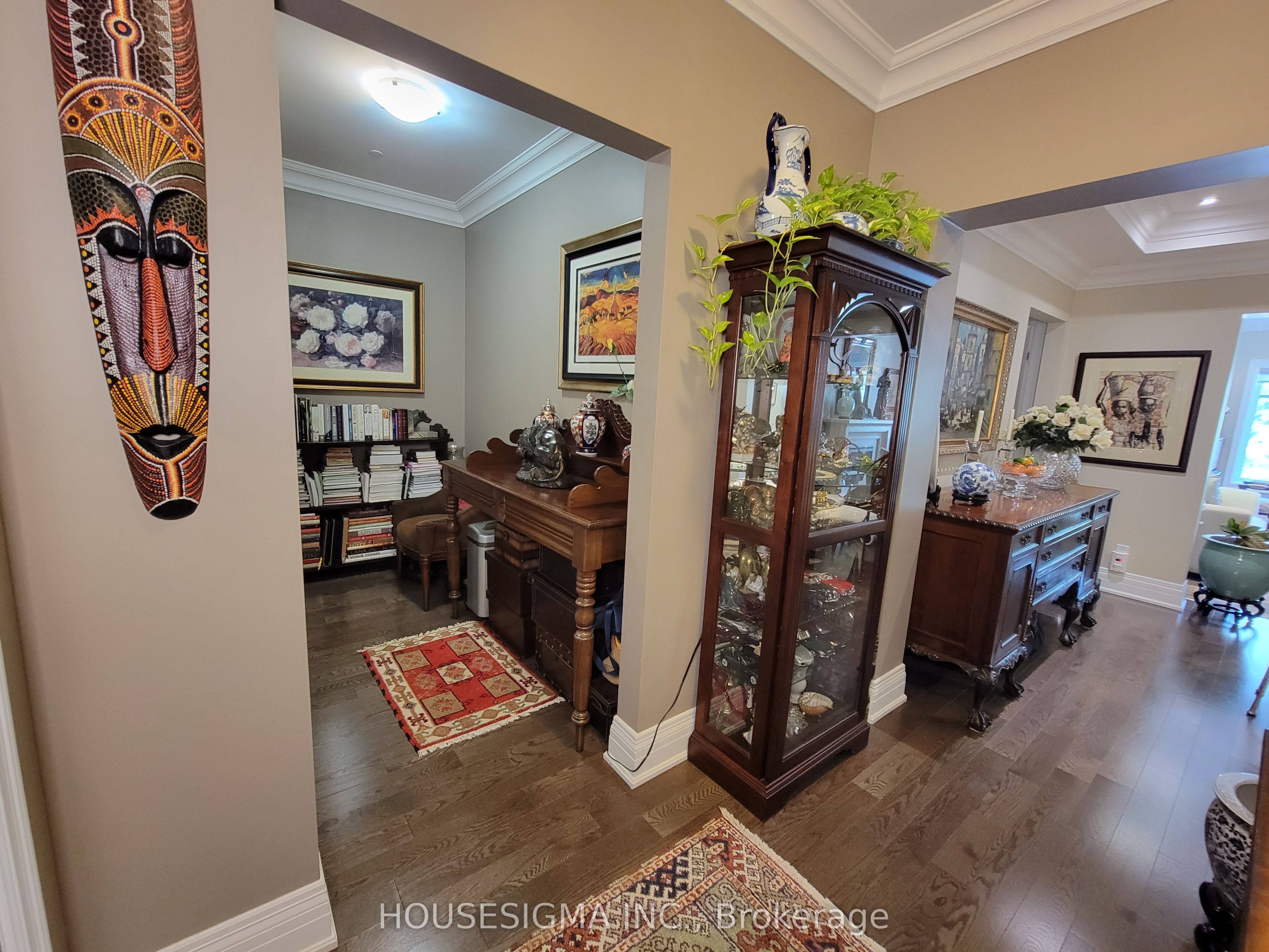 80 Burns Boulevard, #235
