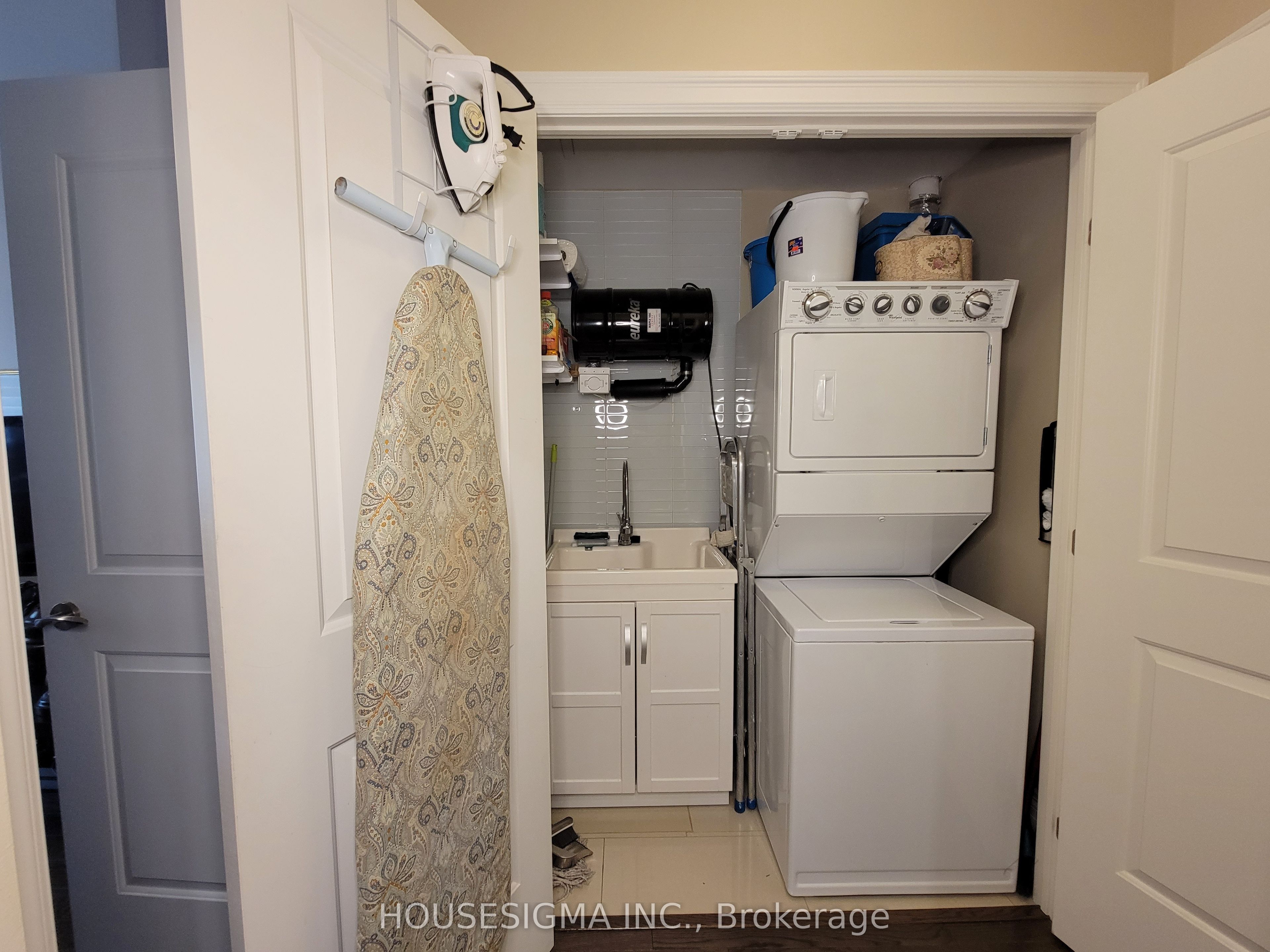 80 Burns Boulevard, #235