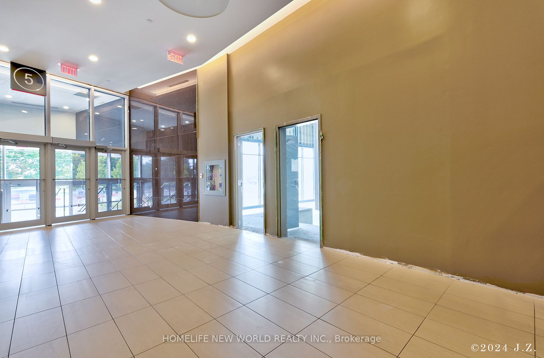 9390 Woodbine Avenue, #118