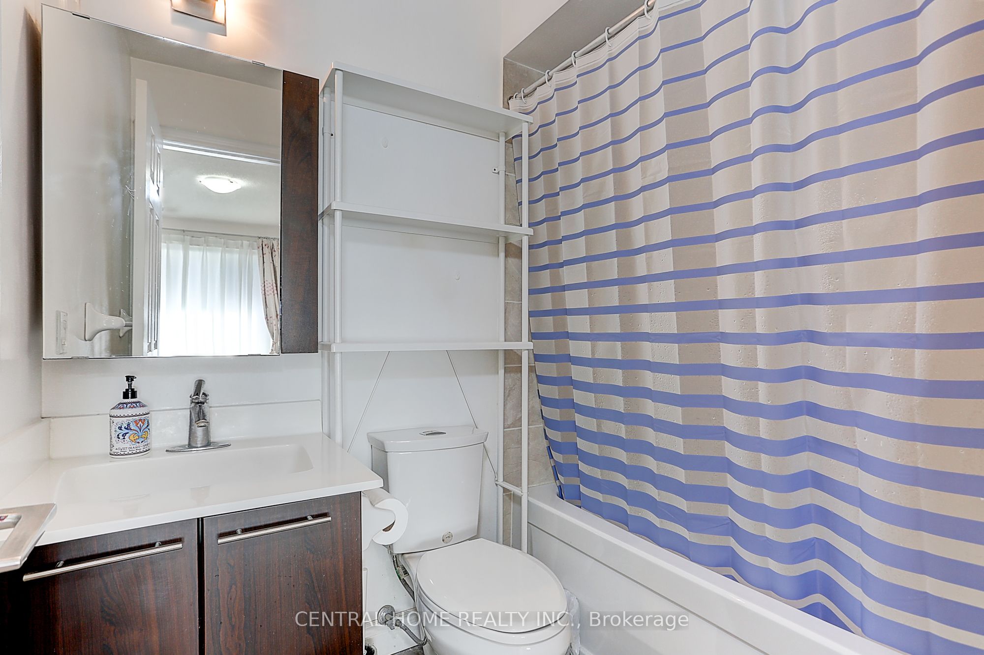 21 Galleria Parkway, #21