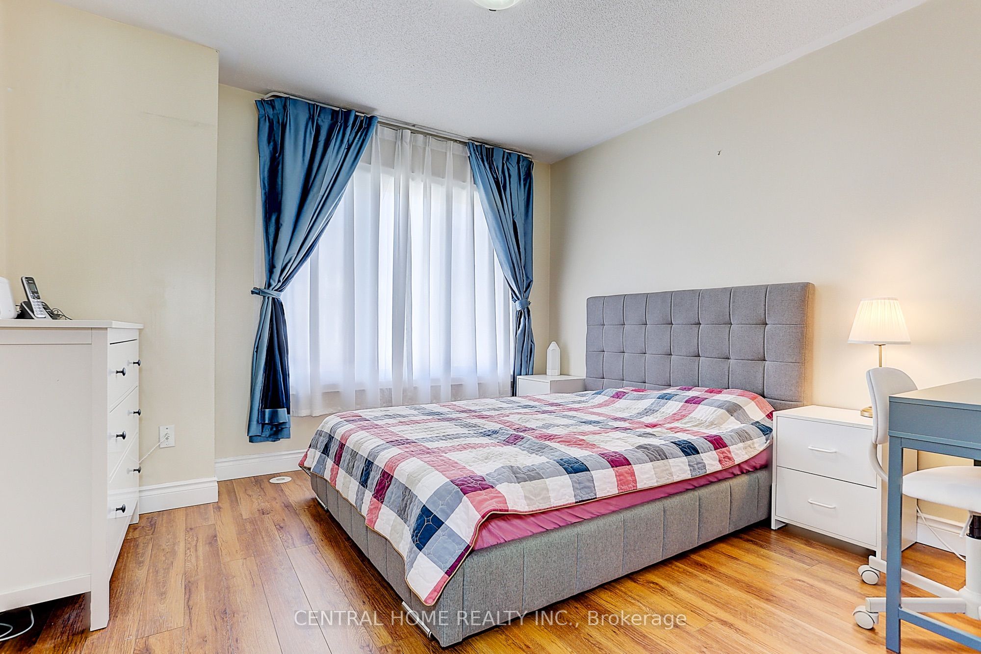 21 Galleria Parkway, #21