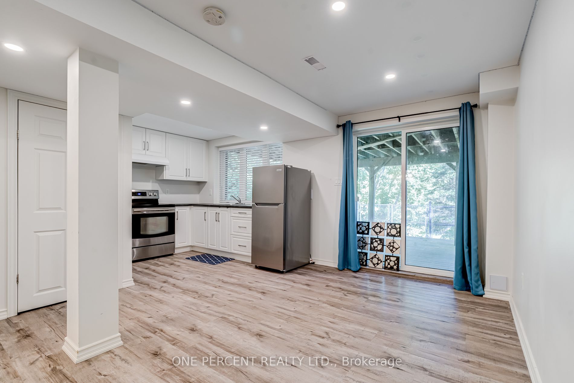 707 John Cole Court
