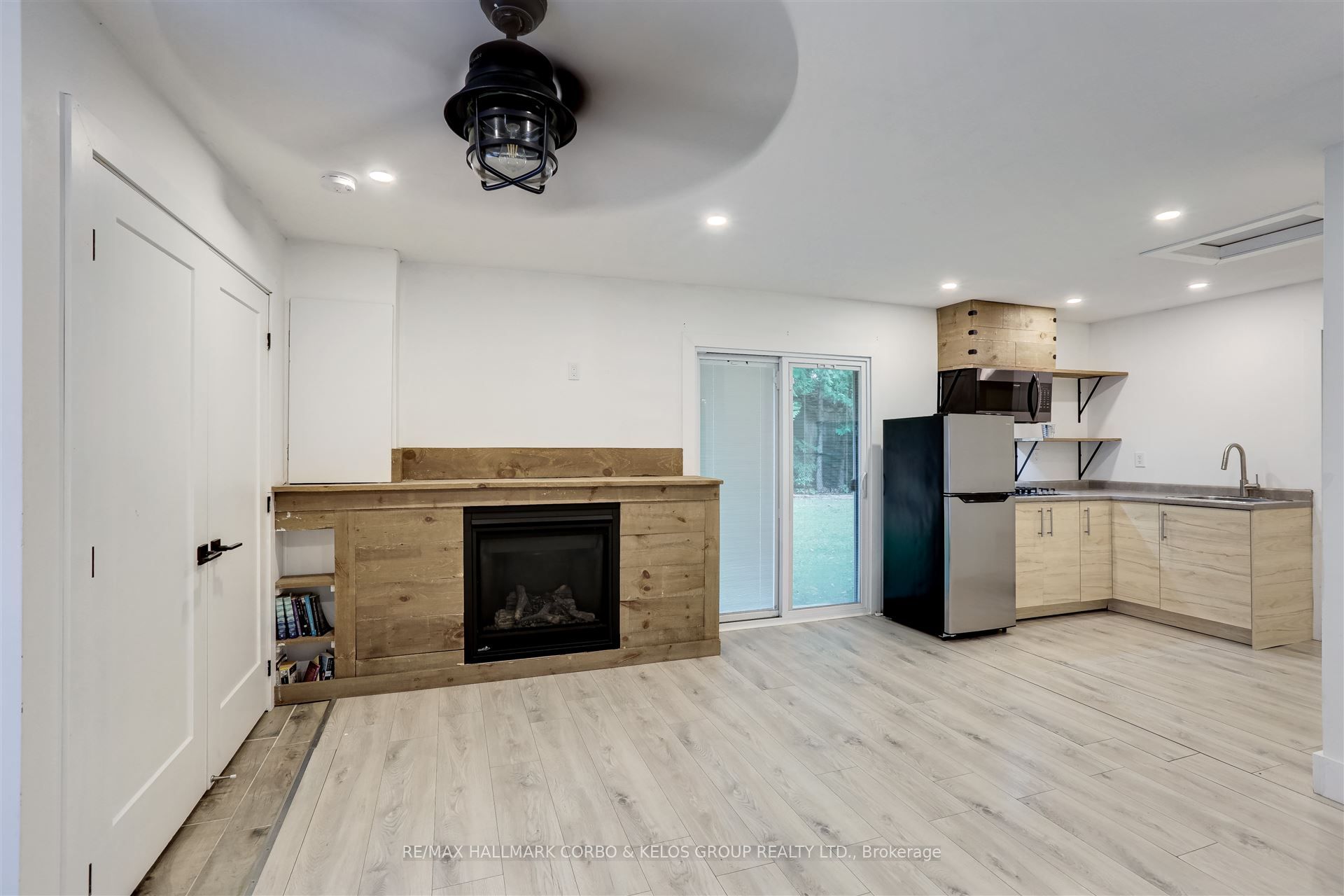 2041 Lilac Drive