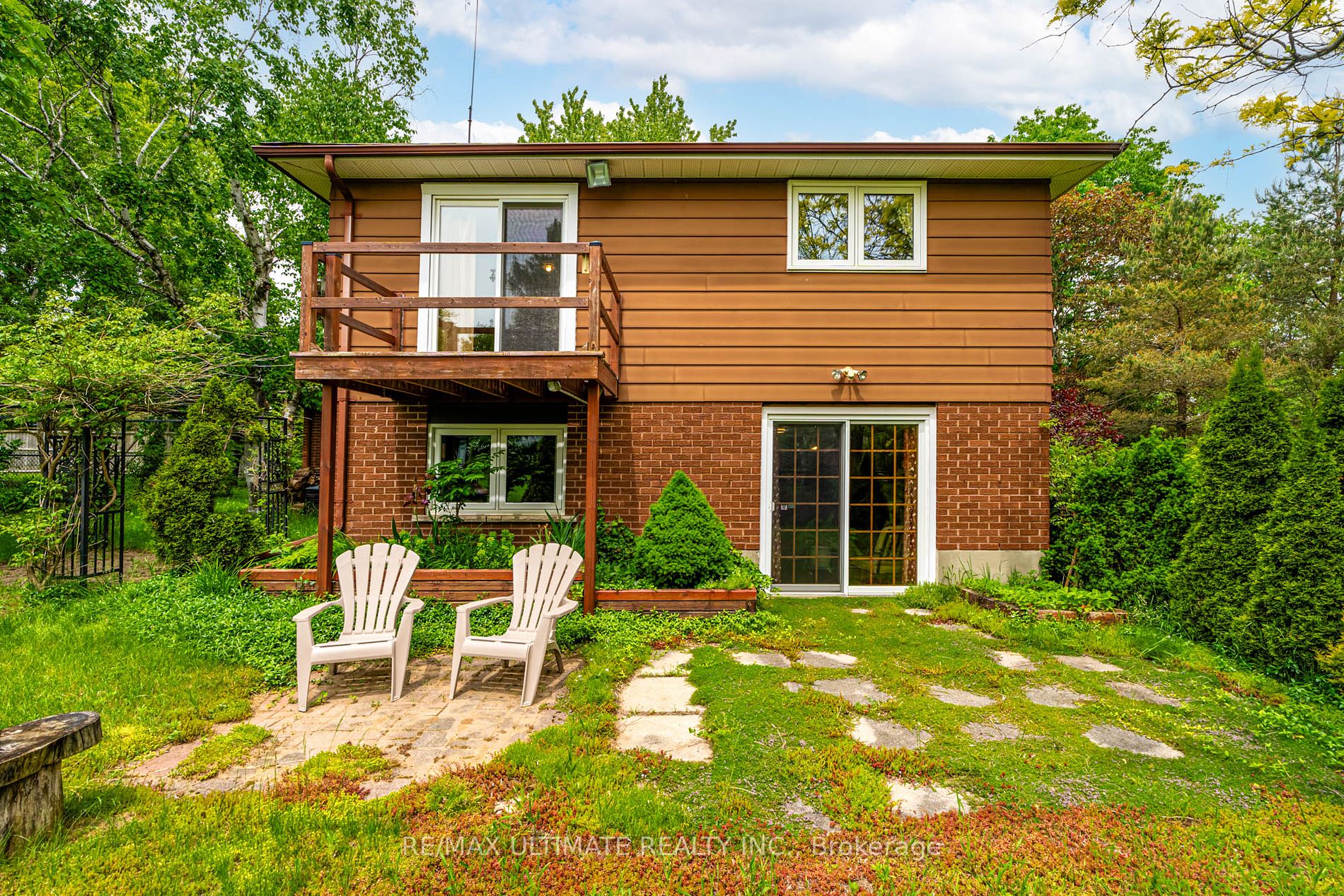 5193 Aurora Road