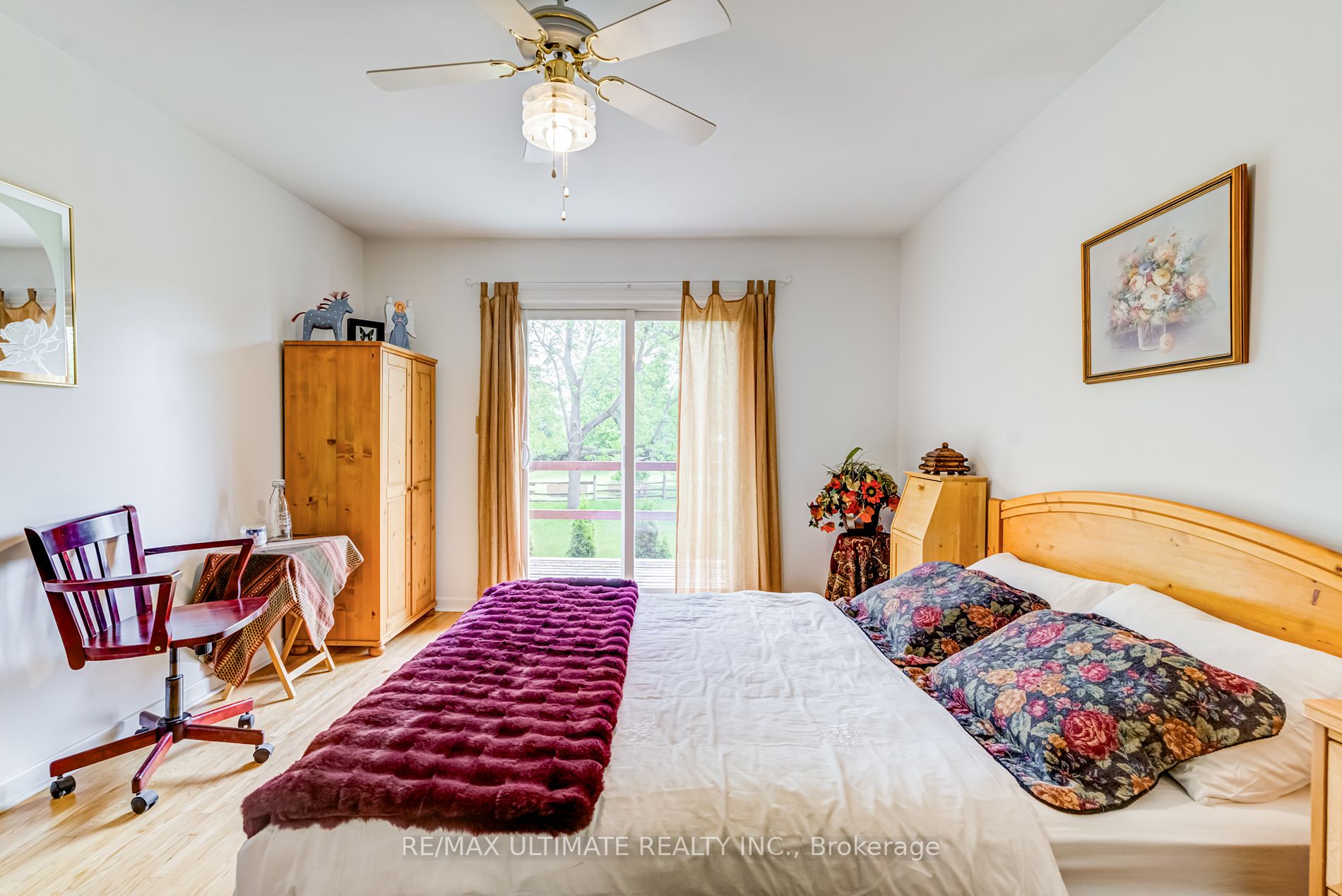 5193 Aurora Road