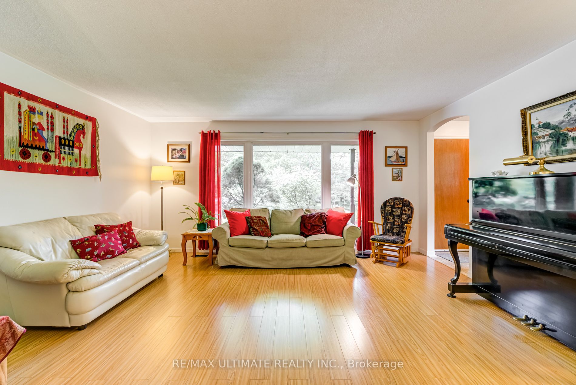 5193 Aurora Road