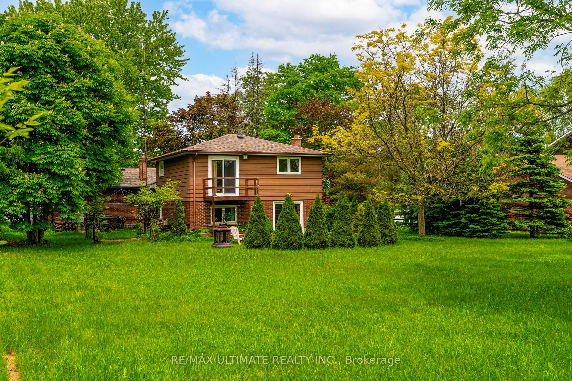 5193 Aurora Road