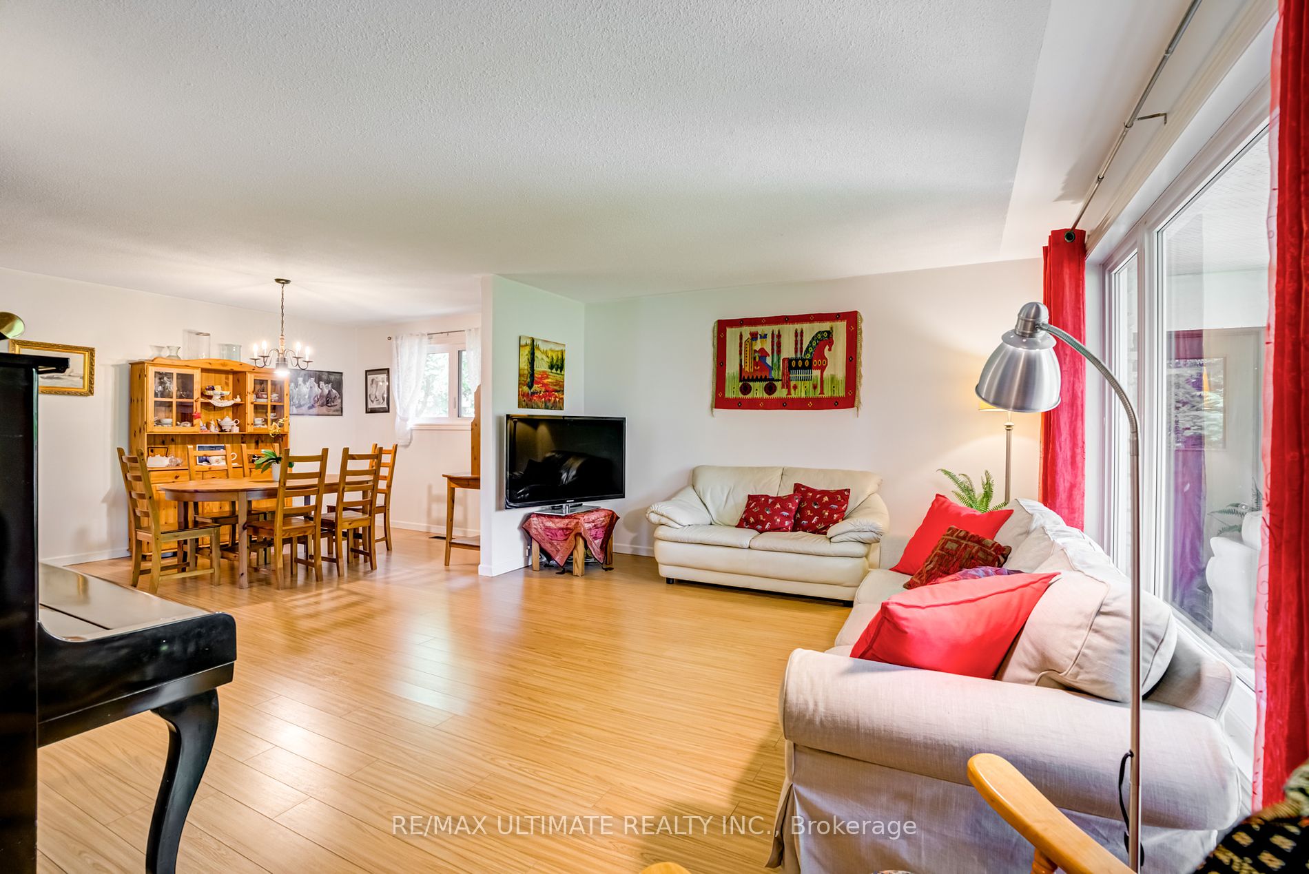 5193 Aurora Road
