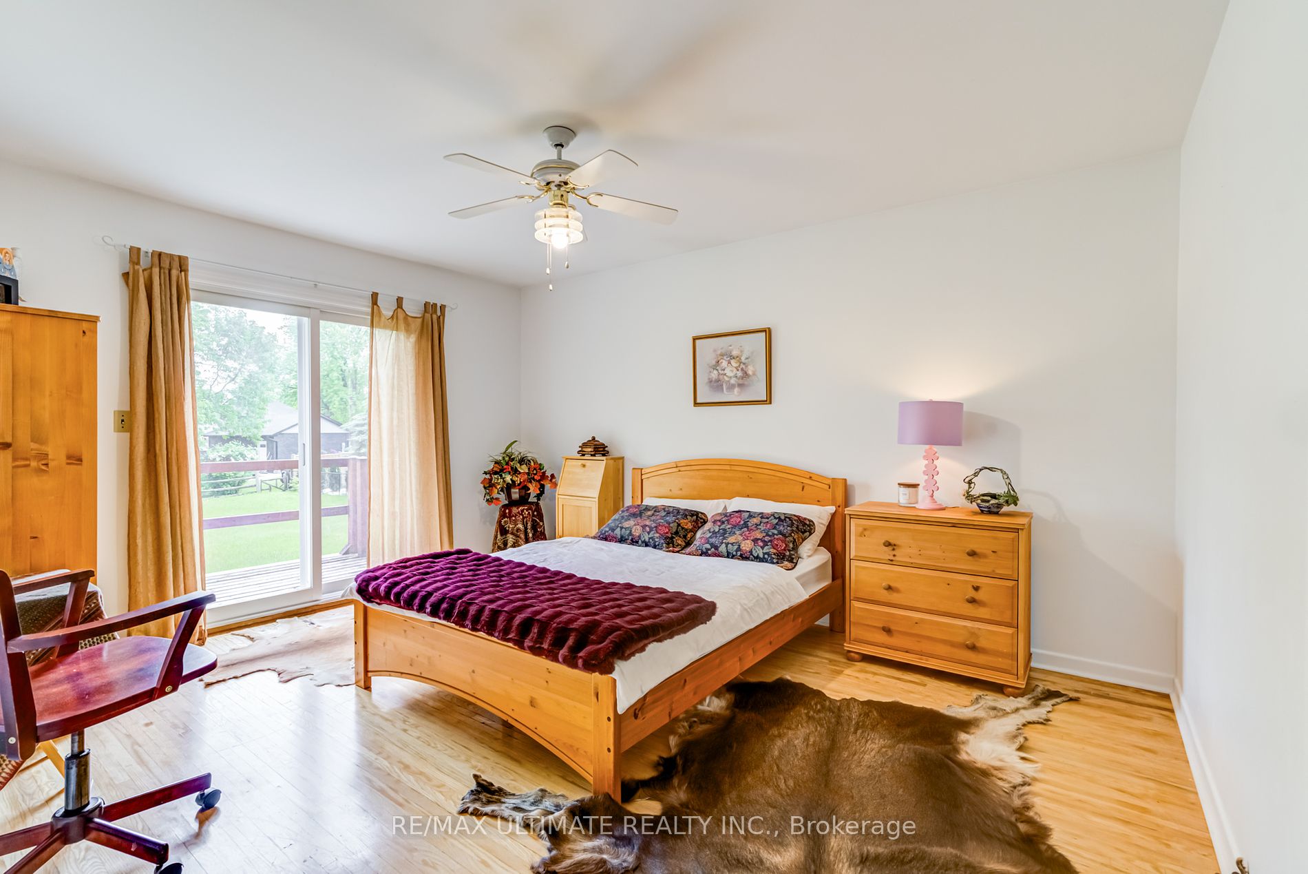5193 Aurora Road