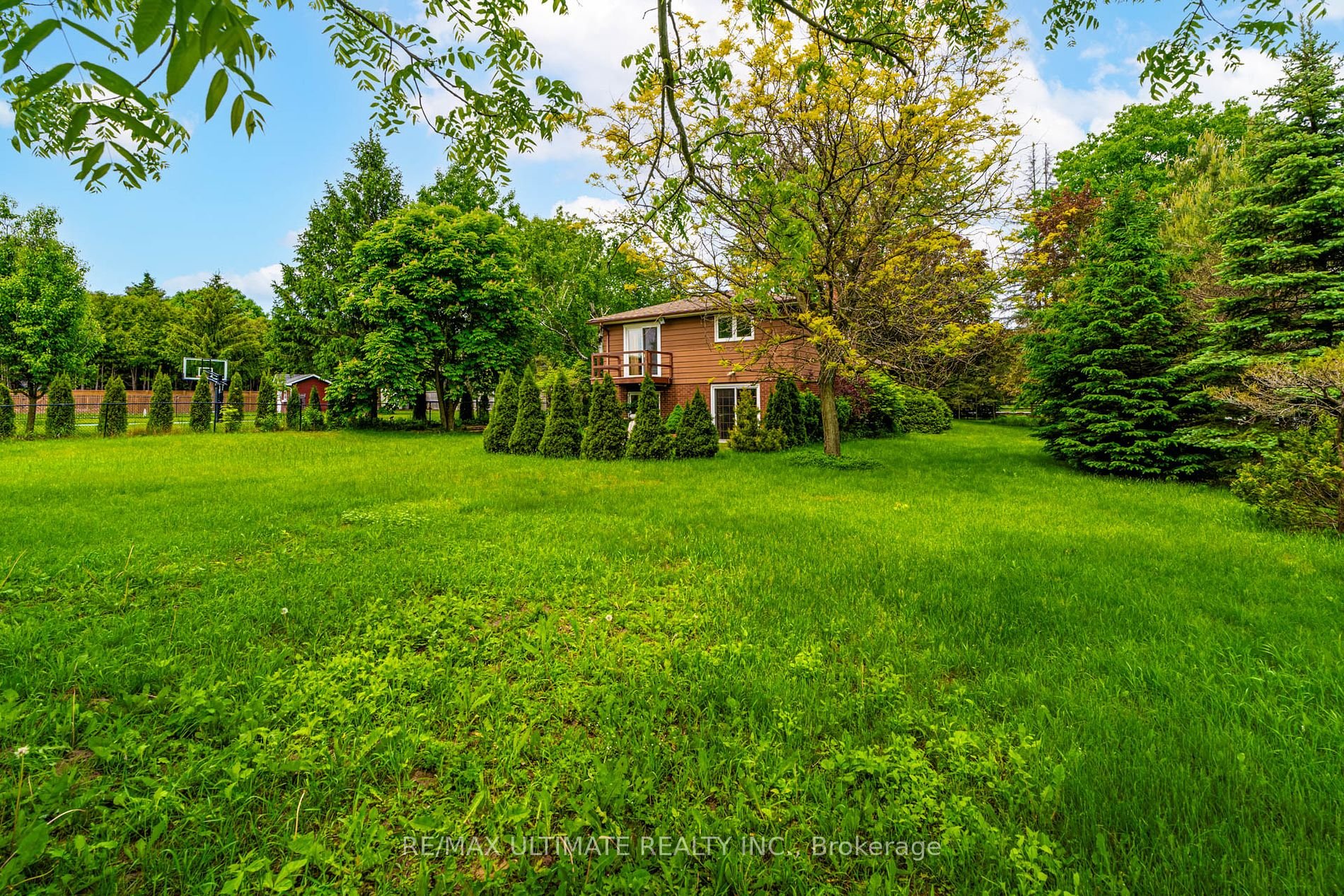 5193 Aurora Road