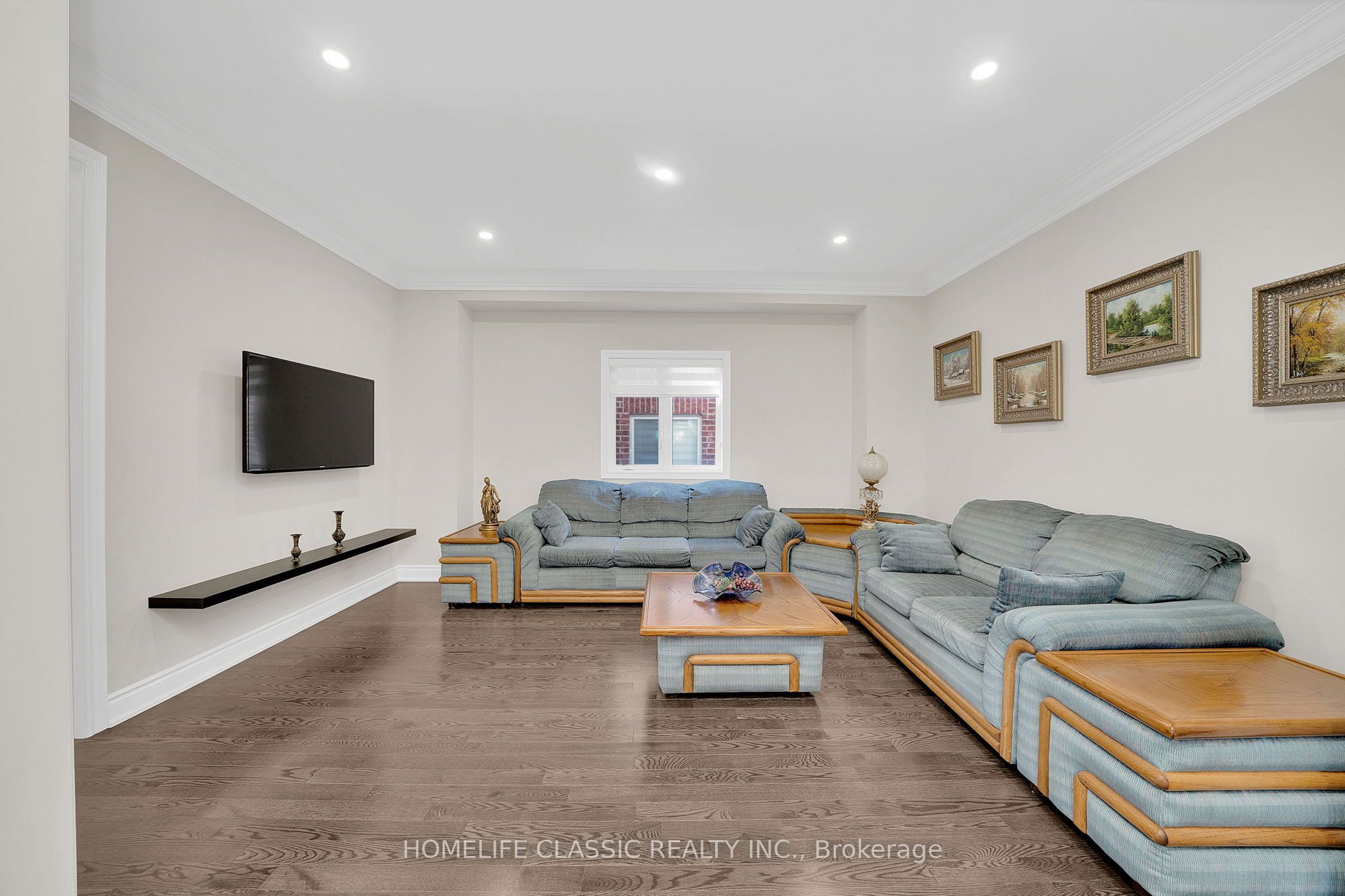 105 McKenzie Way