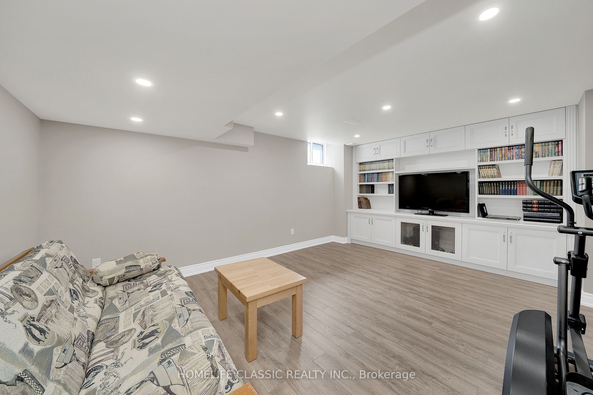 105 McKenzie Way