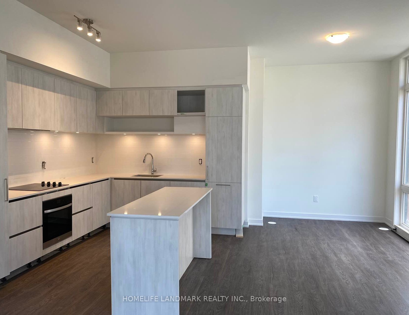 12 David Eyer Road #1101