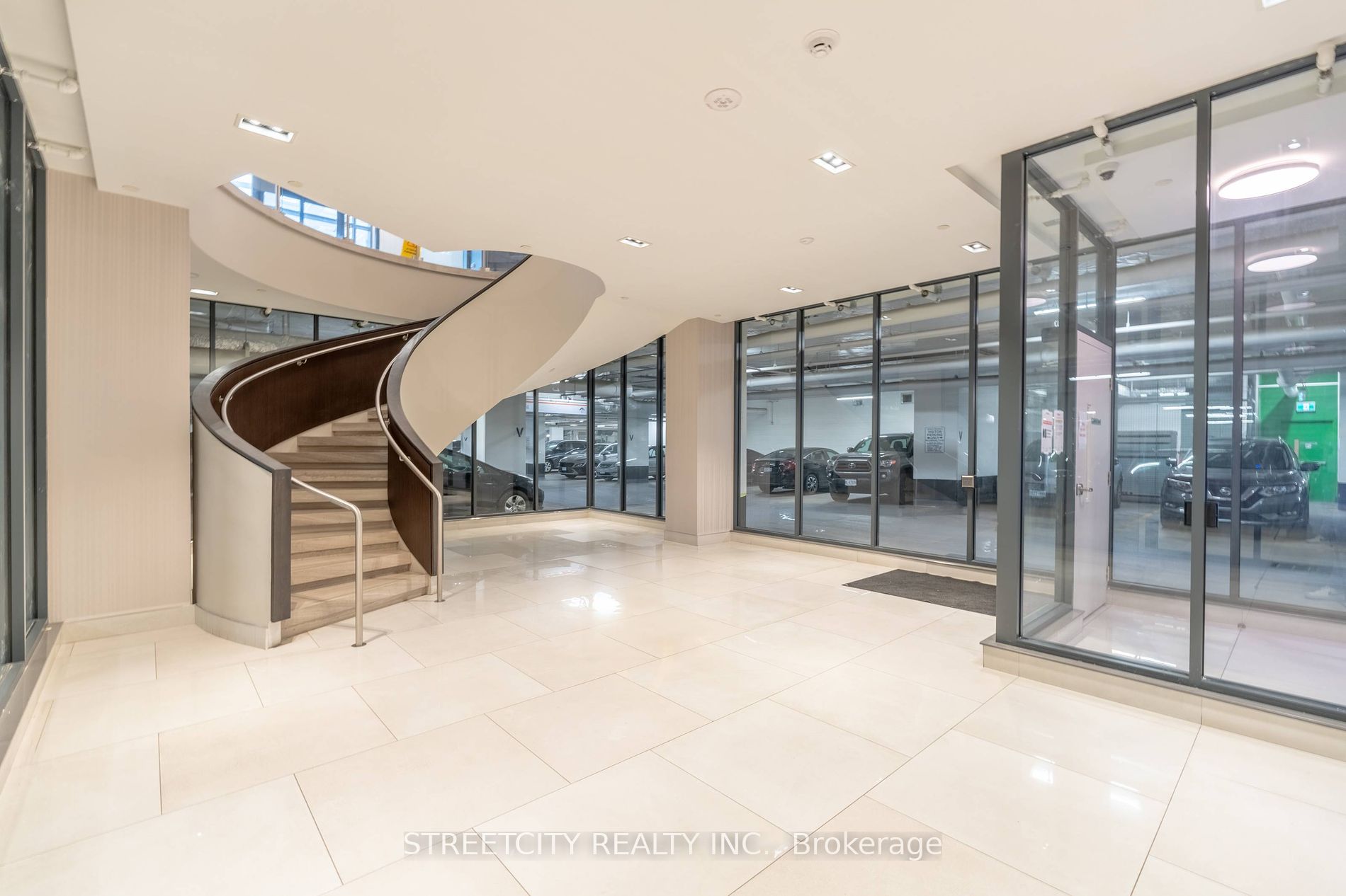 9000 Jane Street #2514