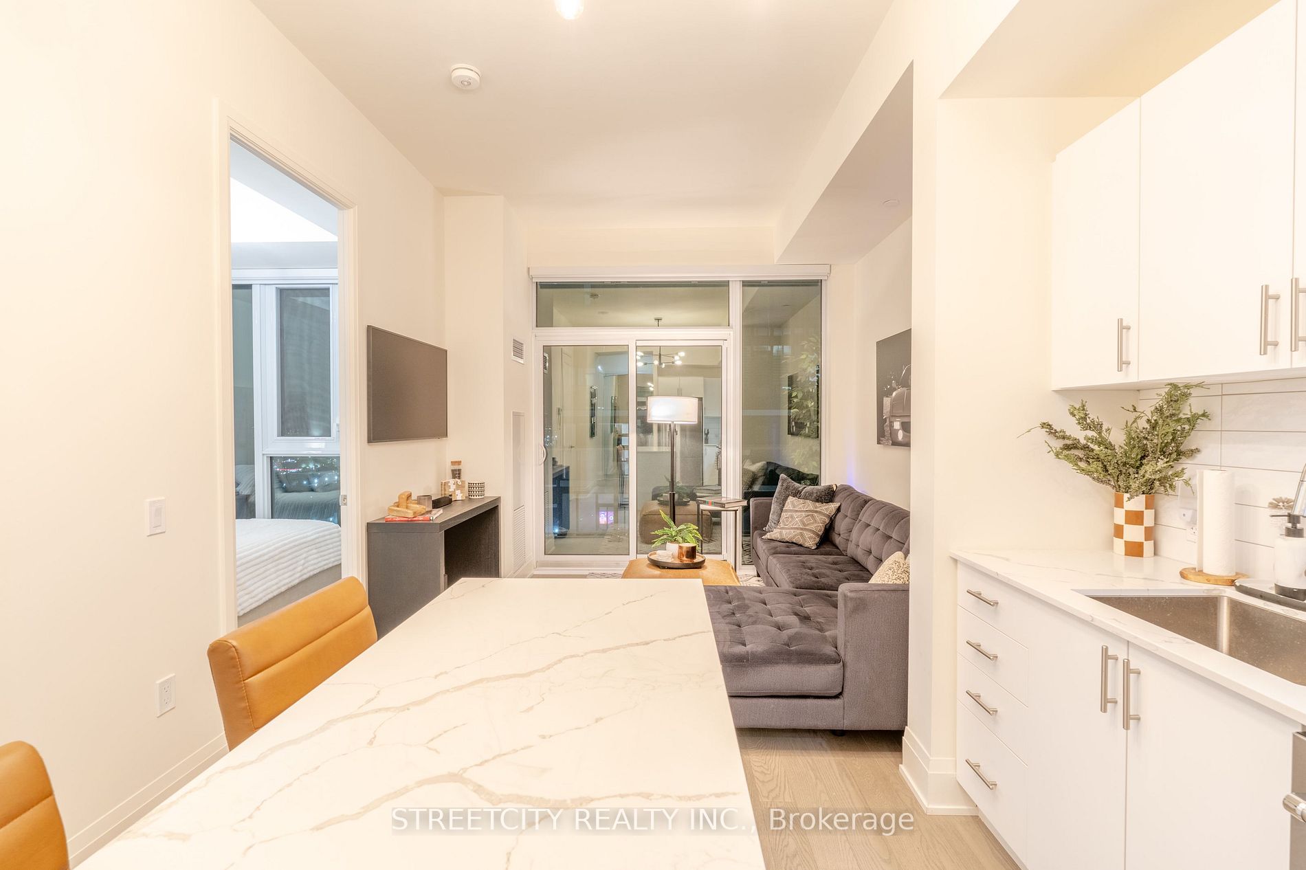 9000 Jane Street #2514