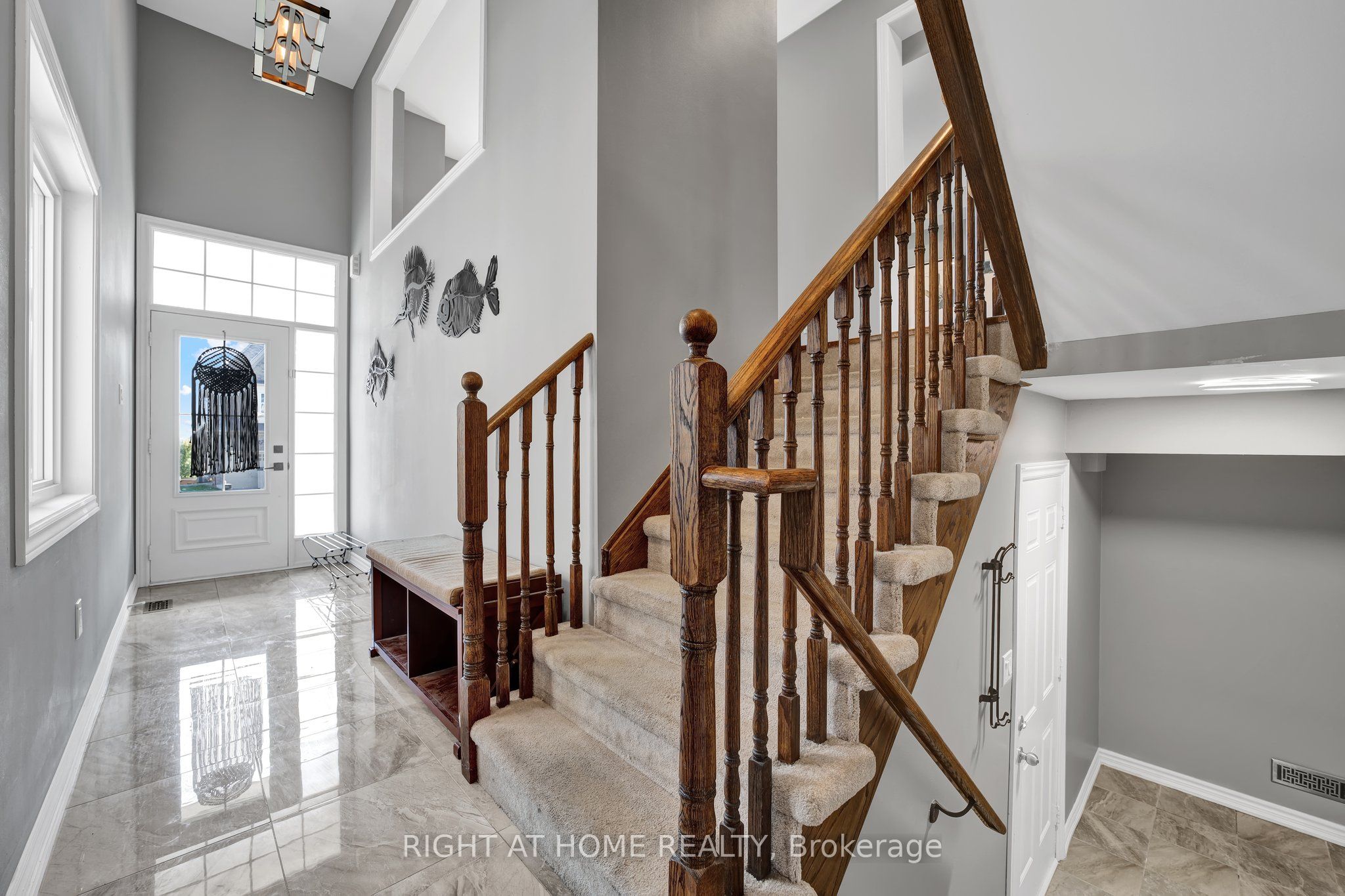 40 Ridge Gate Crescent