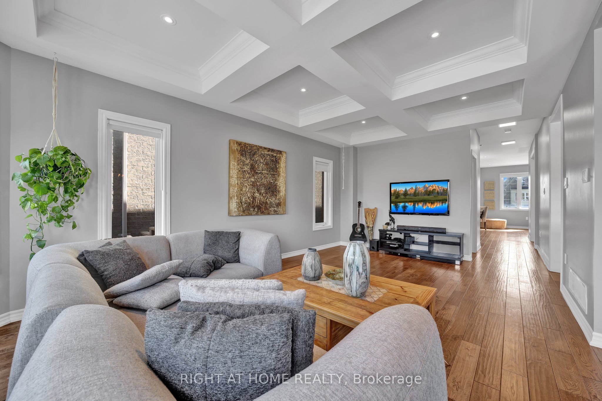 40 Ridge Gate Crescent