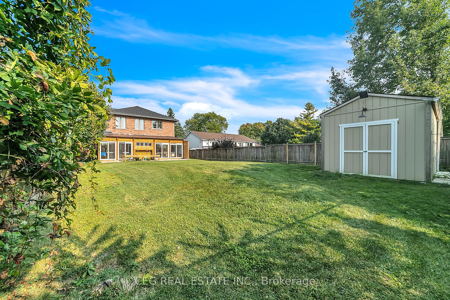 530 Duclos Point Road W