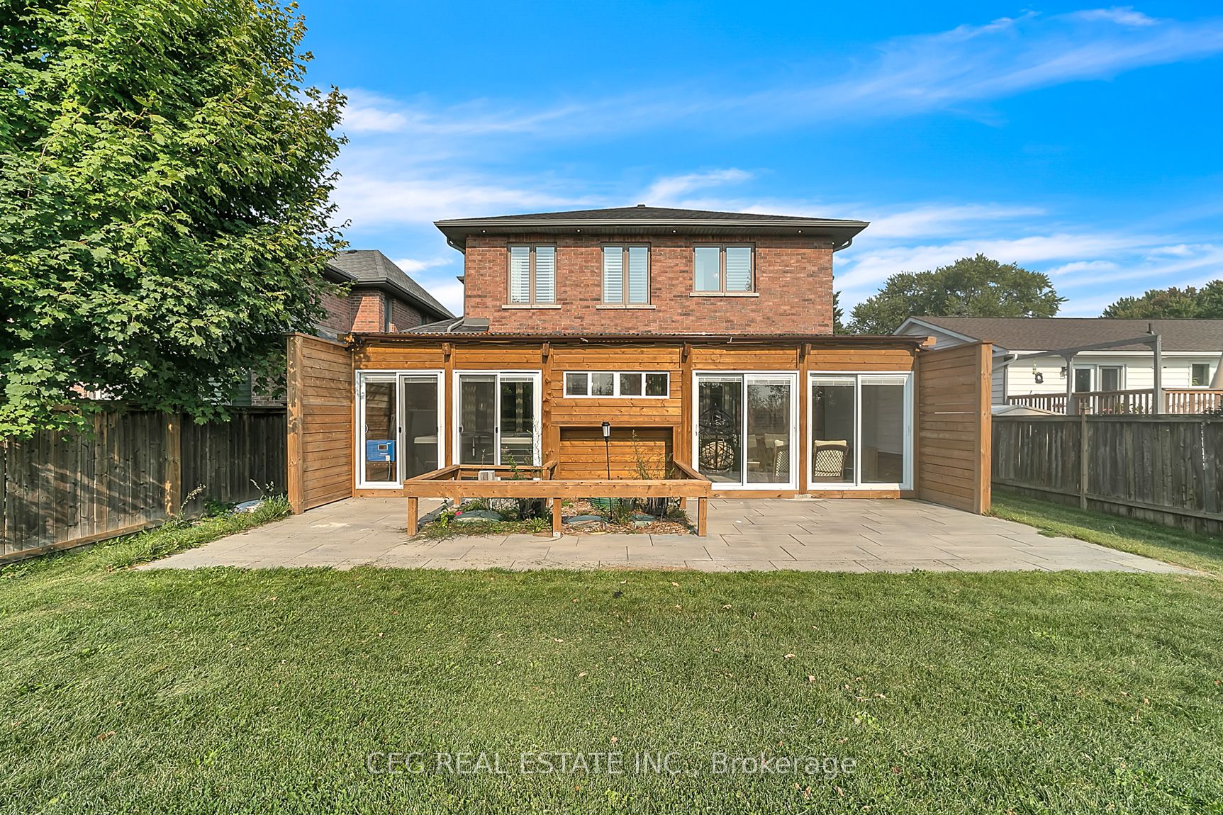 530 Duclos Point Road W