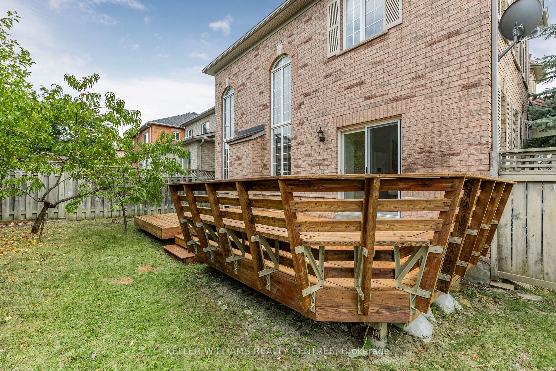 119 Watkins Glen Crescent