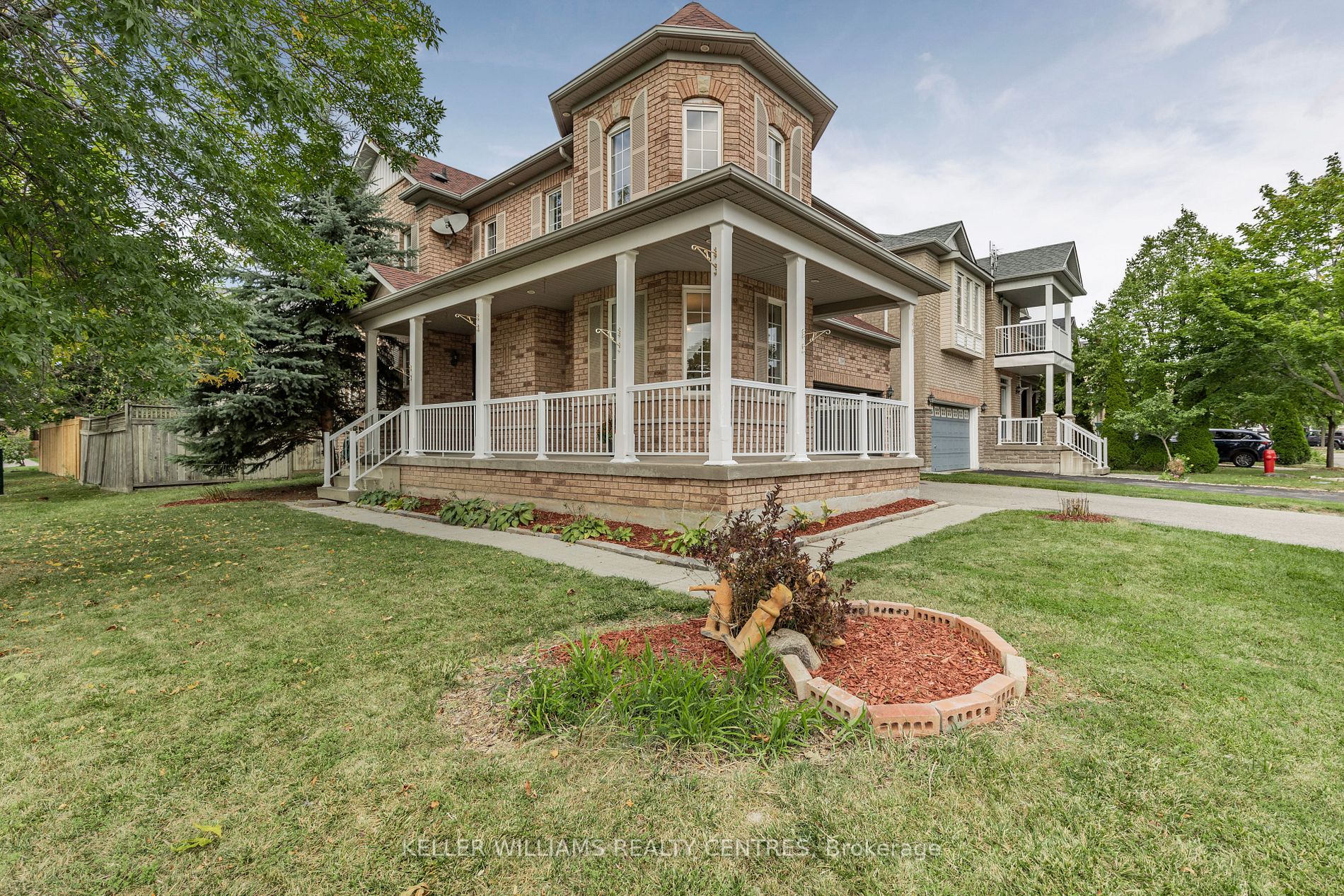 119 Watkins Glen Crescent