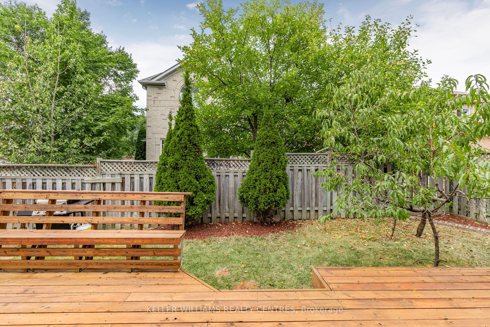 119 Watkins Glen Crescent