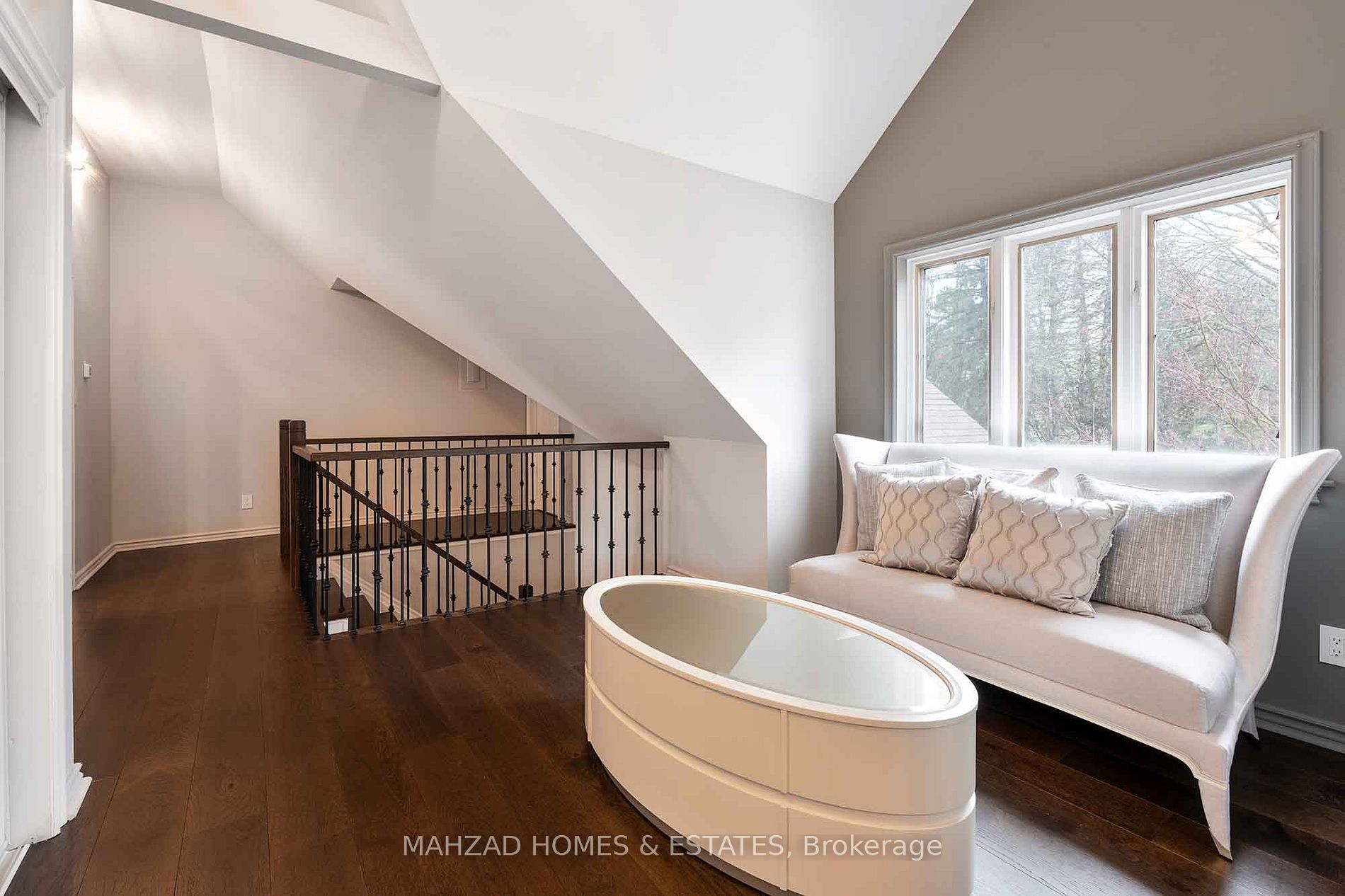 32 Maryvale Crescent