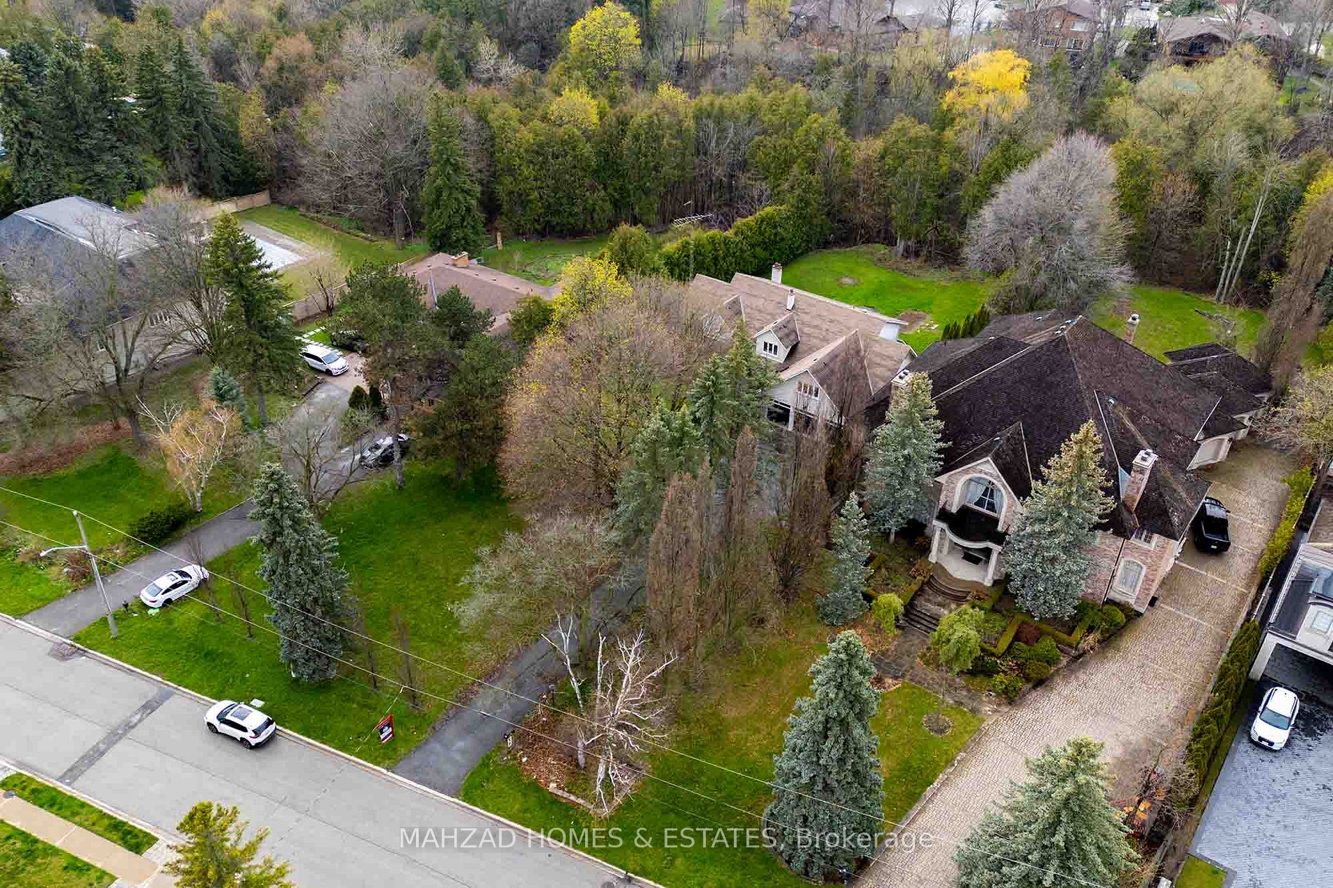 32 Maryvale Crescent