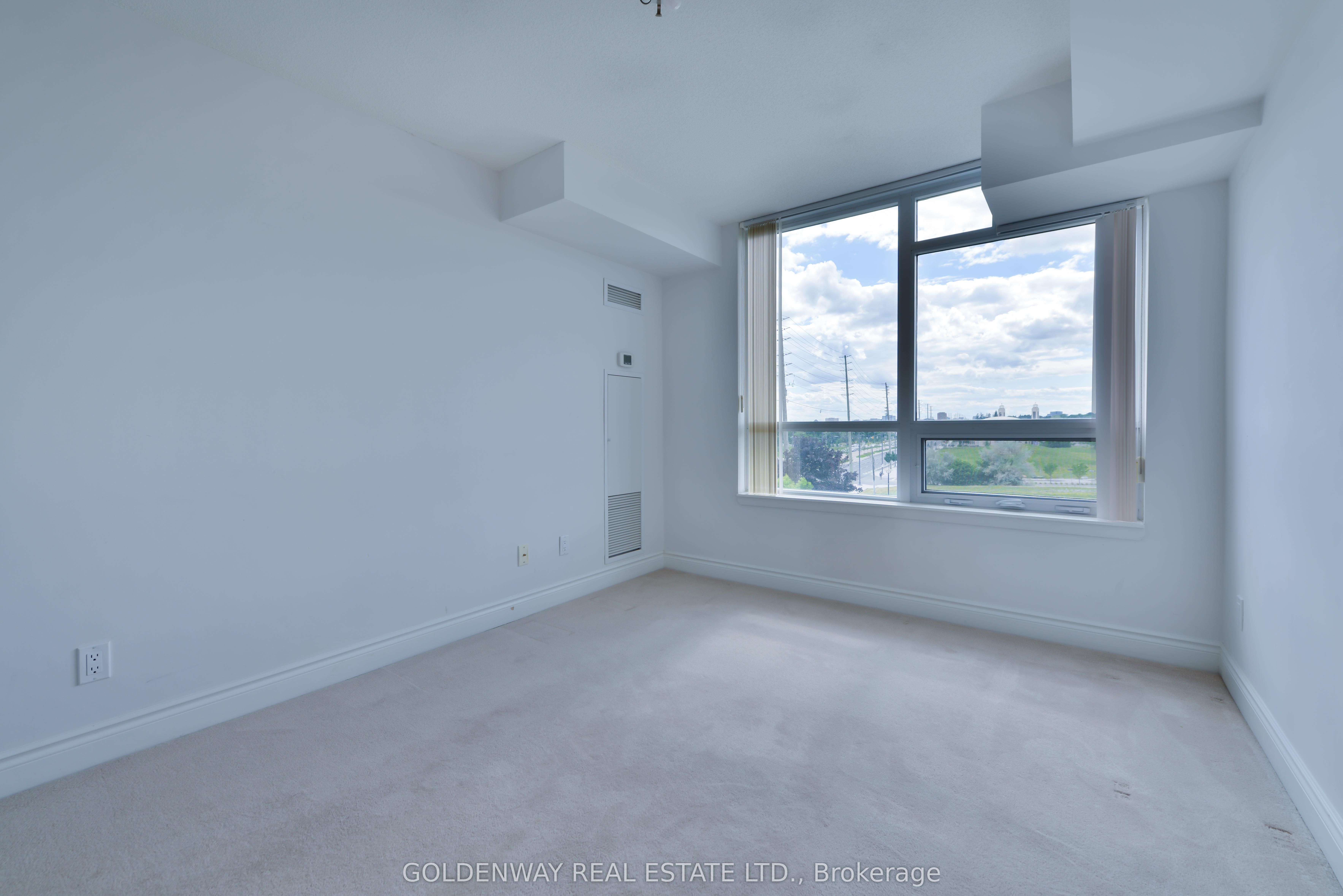 23 Cox Boulevard #572