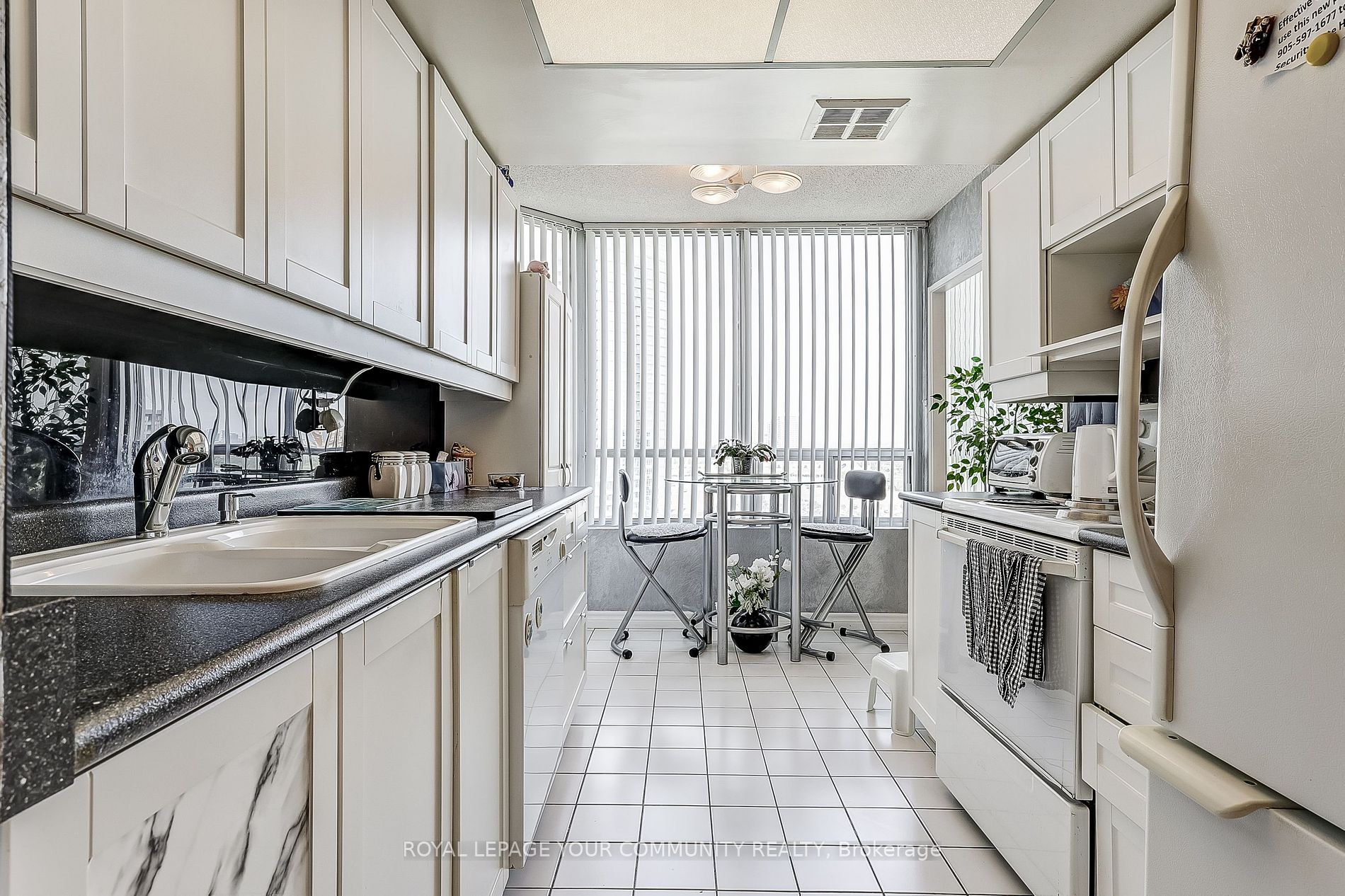 7420 Bathurst Street N, #1611