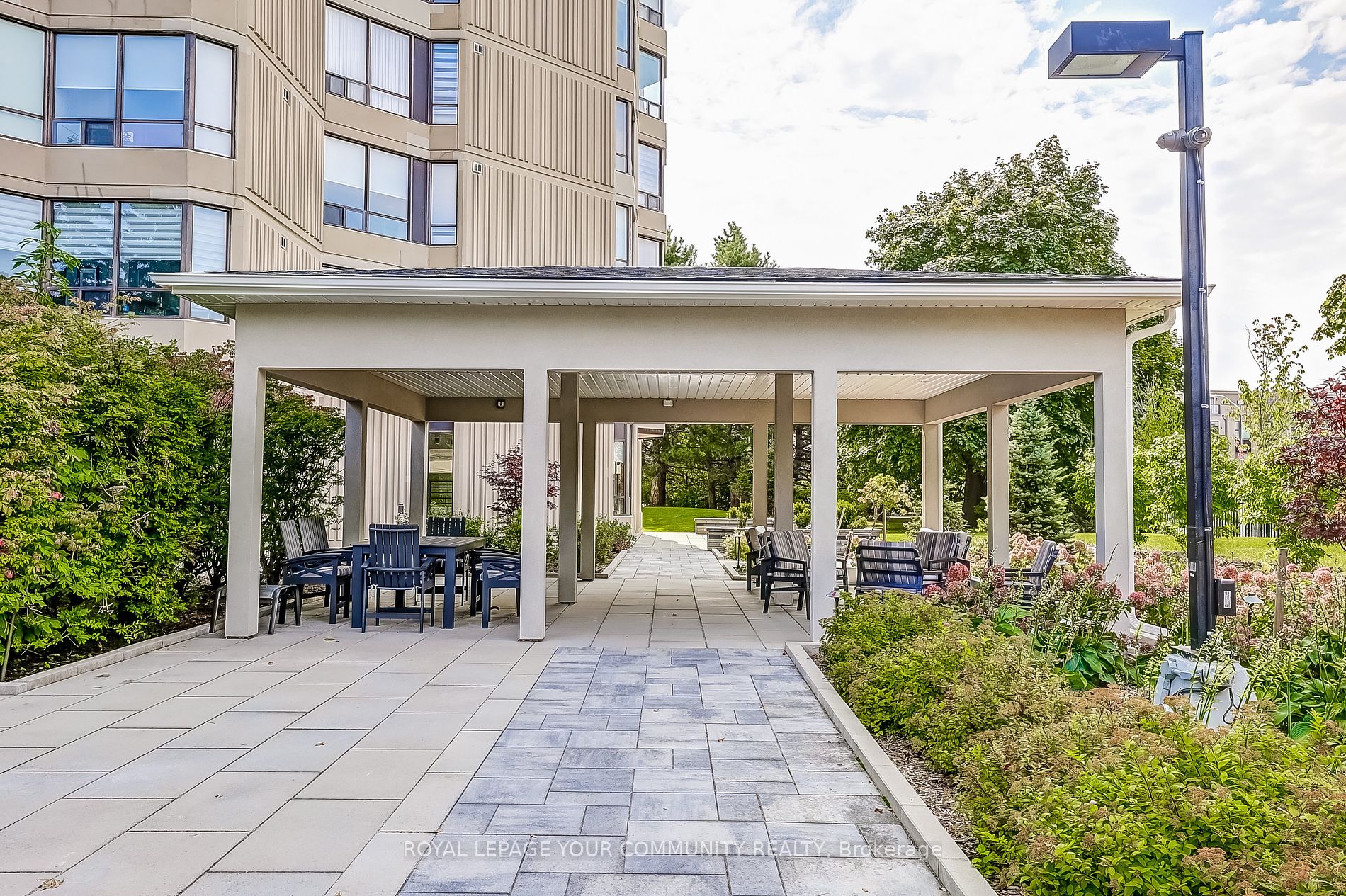 7420 Bathurst Street N, #1611