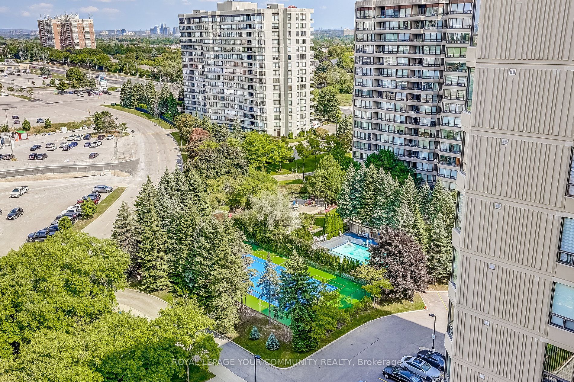 7420 Bathurst Street N, #1611