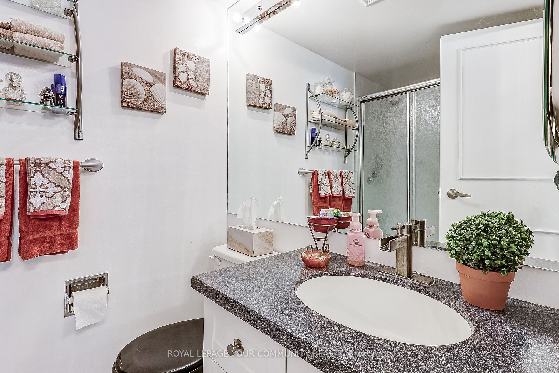 7420 Bathurst Street N, #1611
