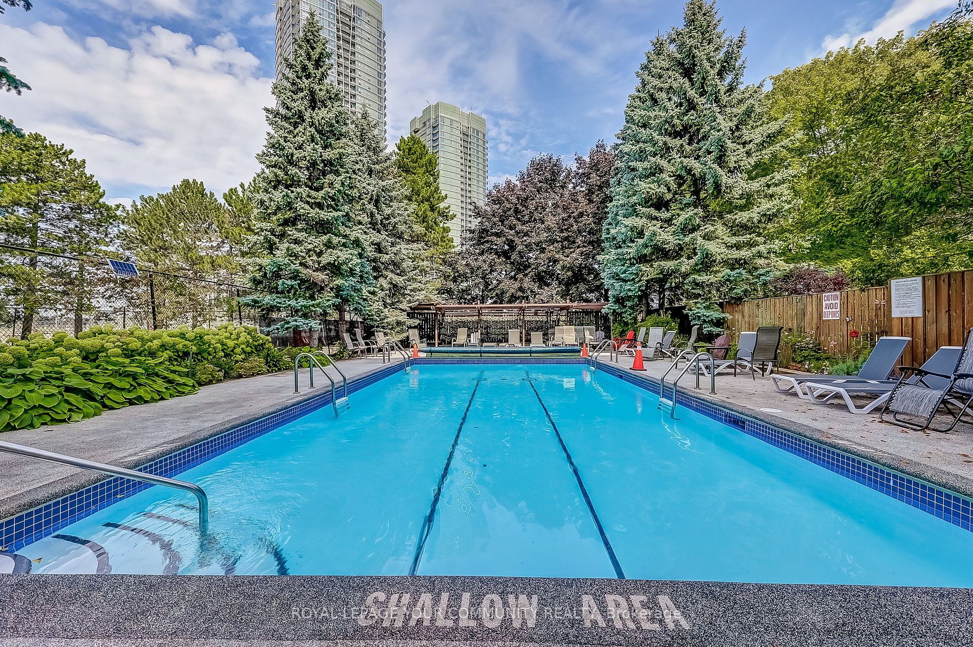 7420 Bathurst Street N, #1611