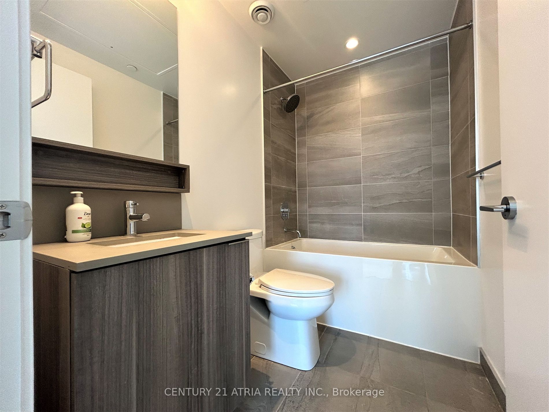 898 Portage Parkway, #603