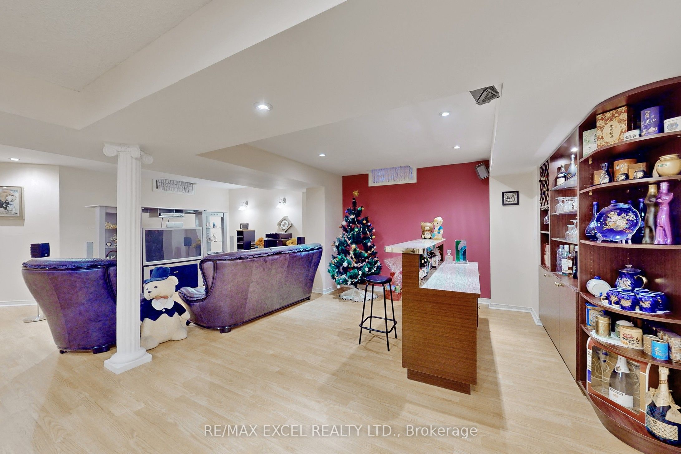 69 Nadine Crescent