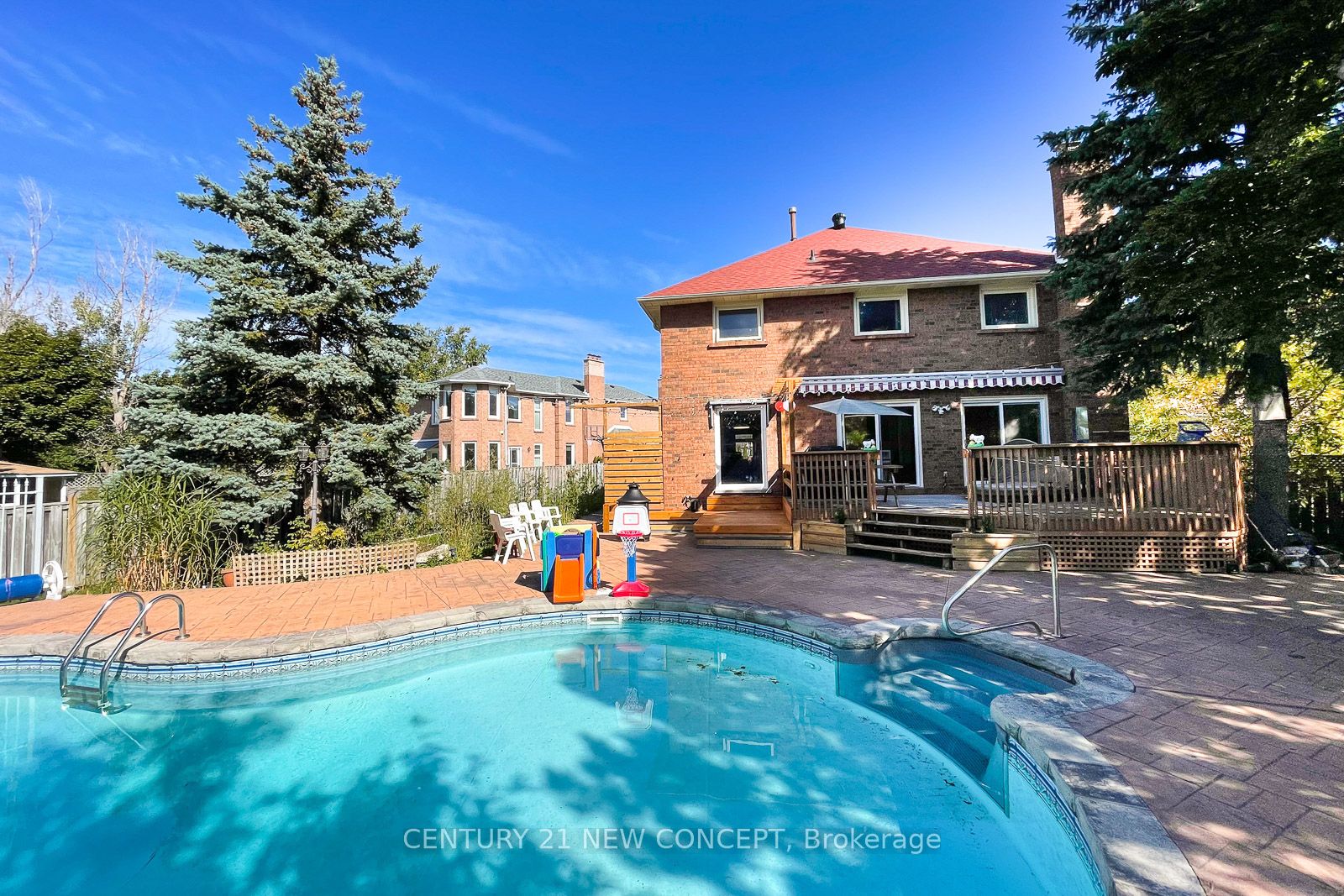 40 Marchwood Crescent
