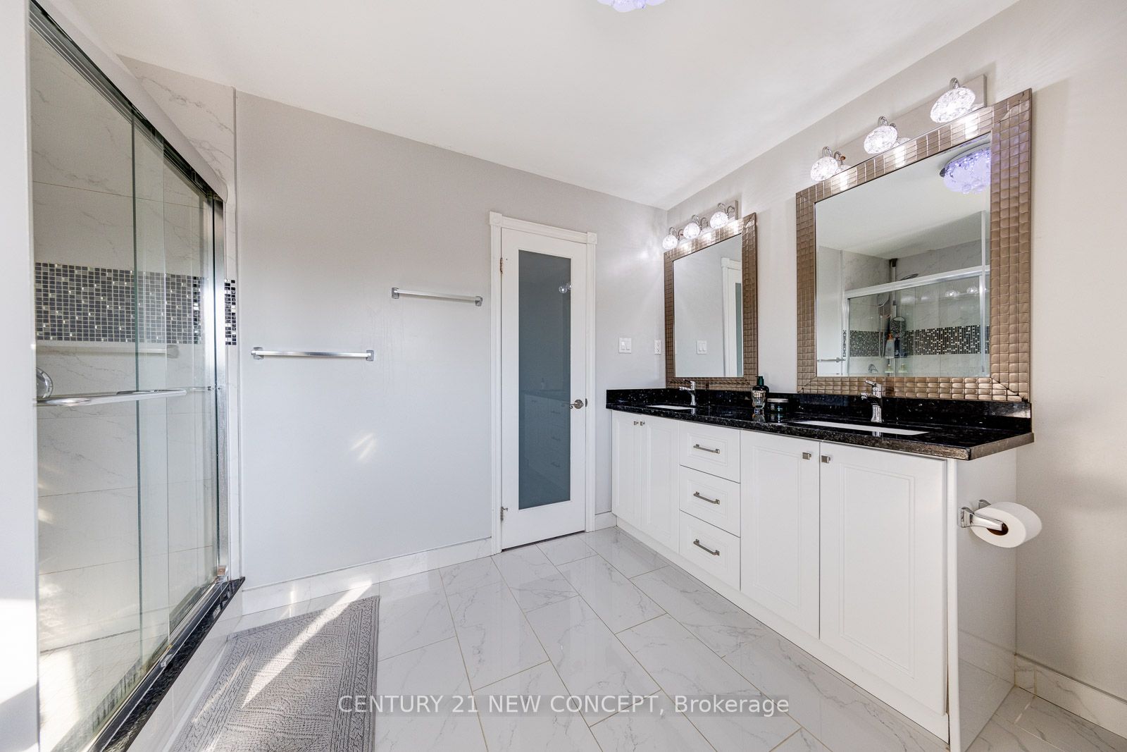 40 Marchwood Crescent