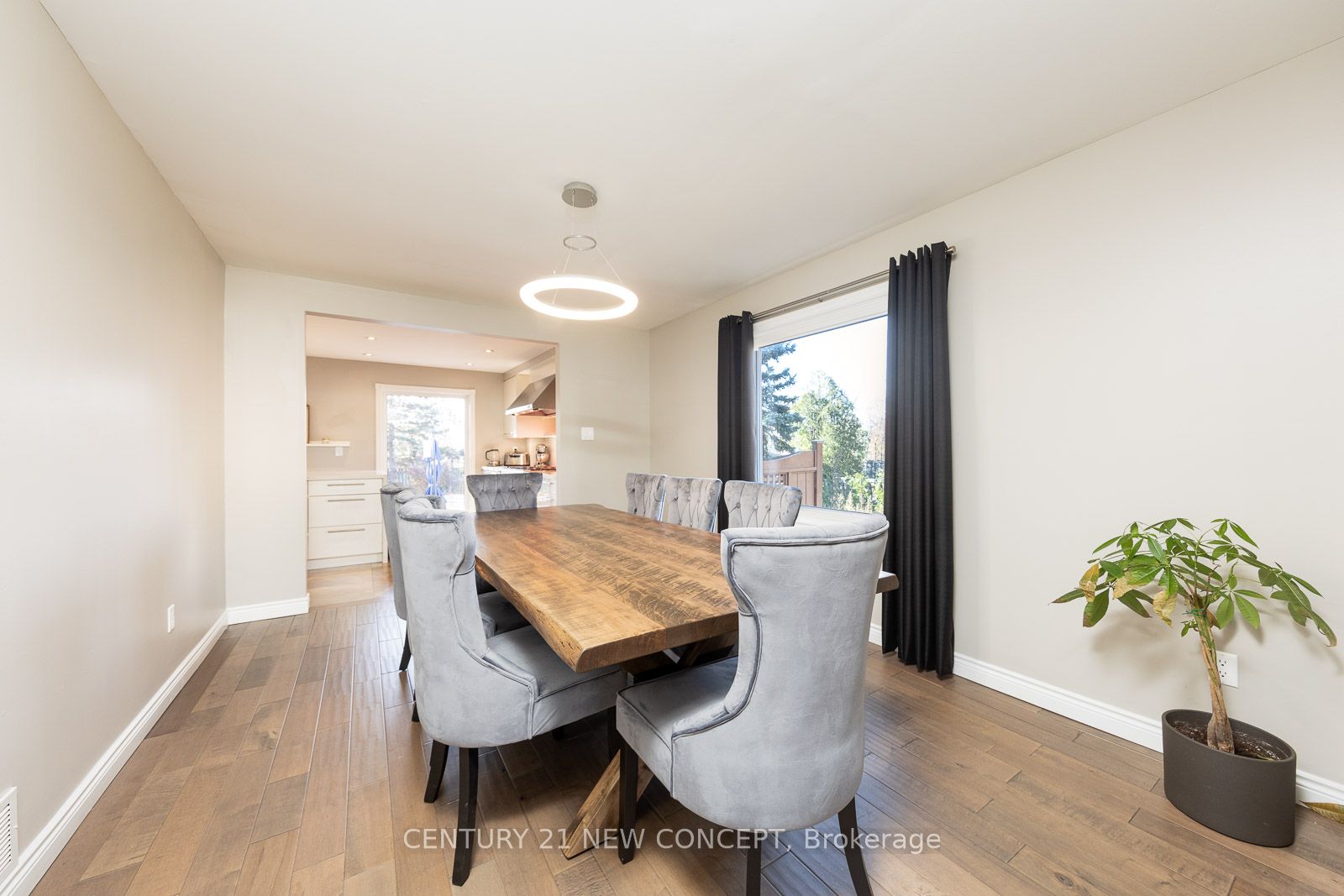 40 Marchwood Crescent