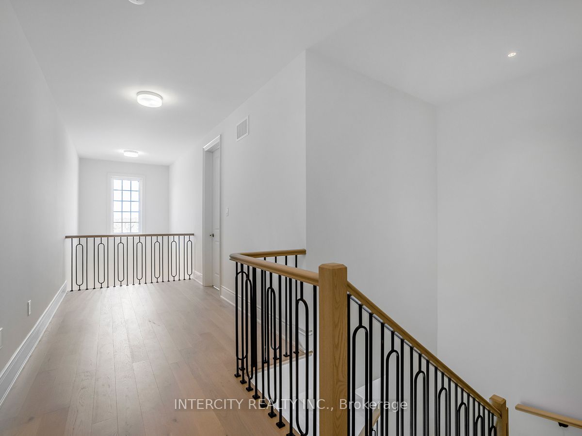 94 Marigold Boulevard